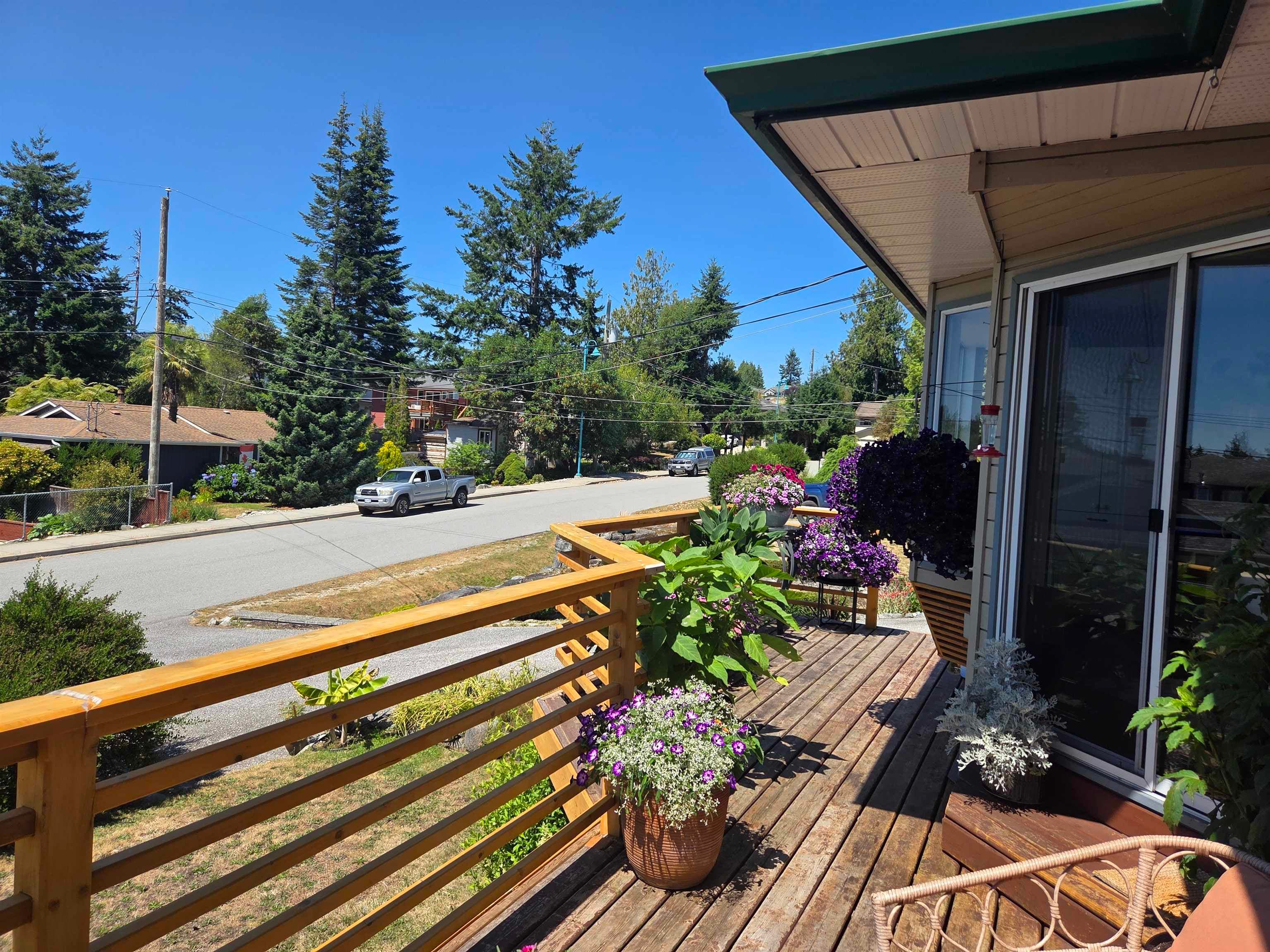 5448 Kensington Road, Sechelt, V7Z 0N9 — photo 4