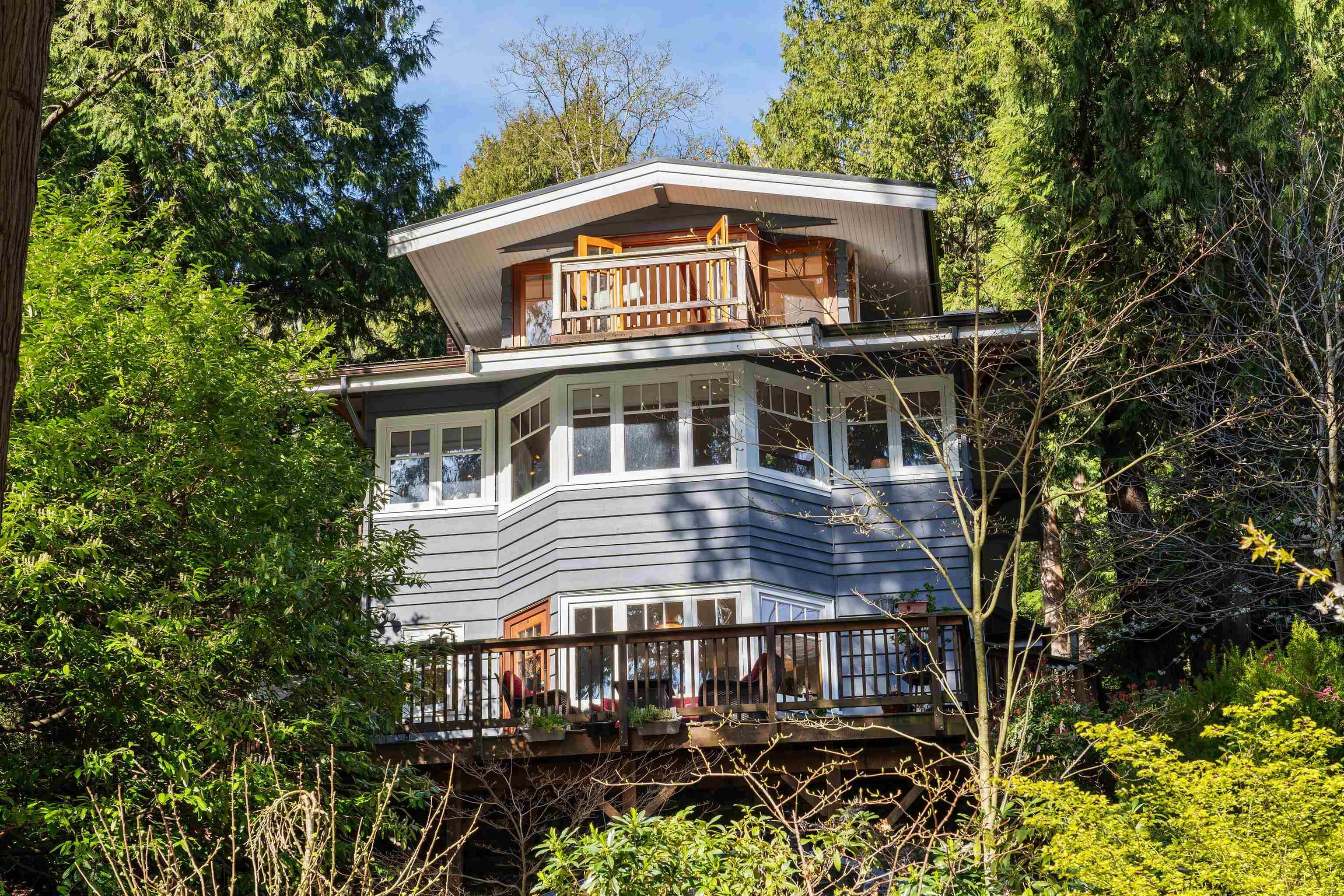 6524 Wellington Avenue, West Vancouver — sold