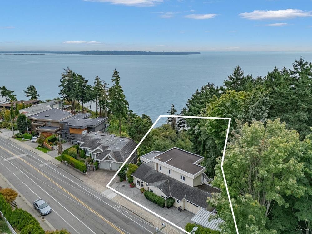 14104 Marine Drive, White Rock, V4B 1A7 — photo 1