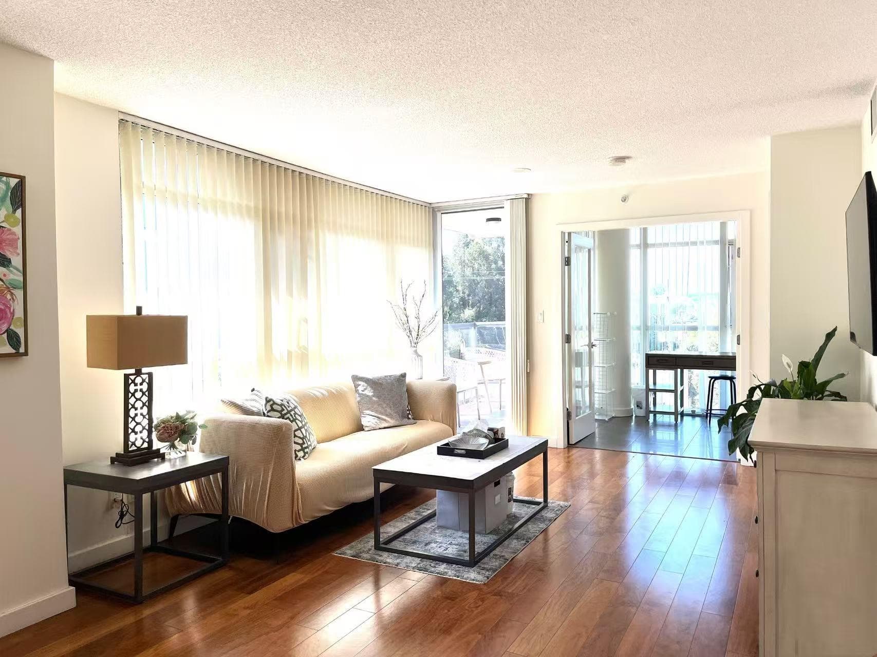 662 - 2080 W Broadway, Vancouver