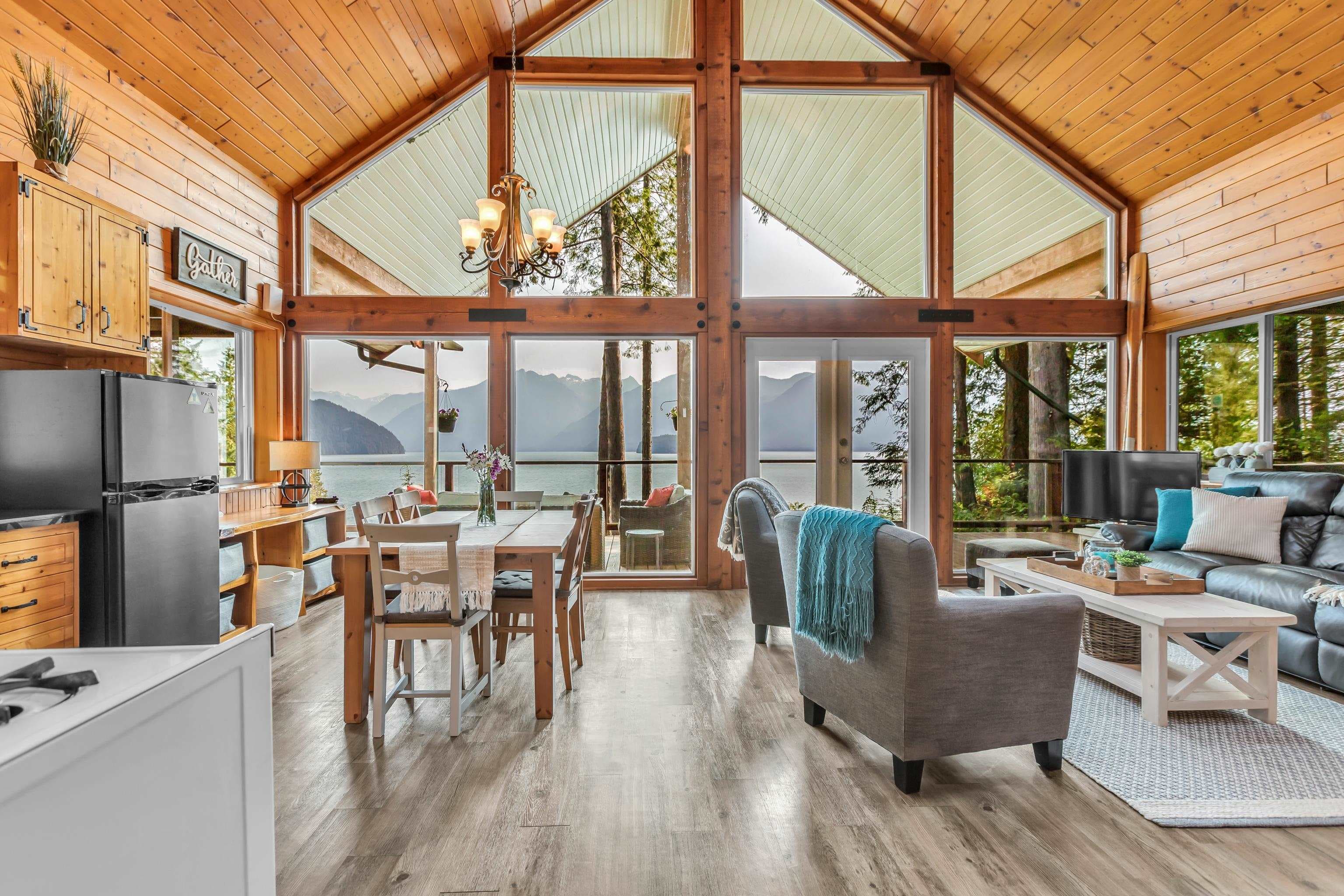 4 Christian Cove, Pitt Meadows, V3Y 1Z1 — photo 2