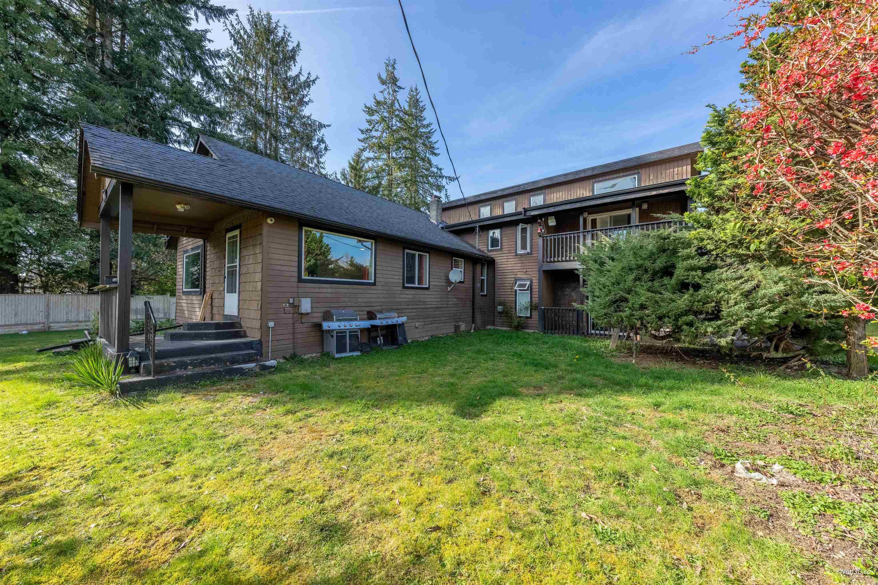24483 Dewdney Trunk Road, Maple Ridge, V4R 1W9 — photo 2