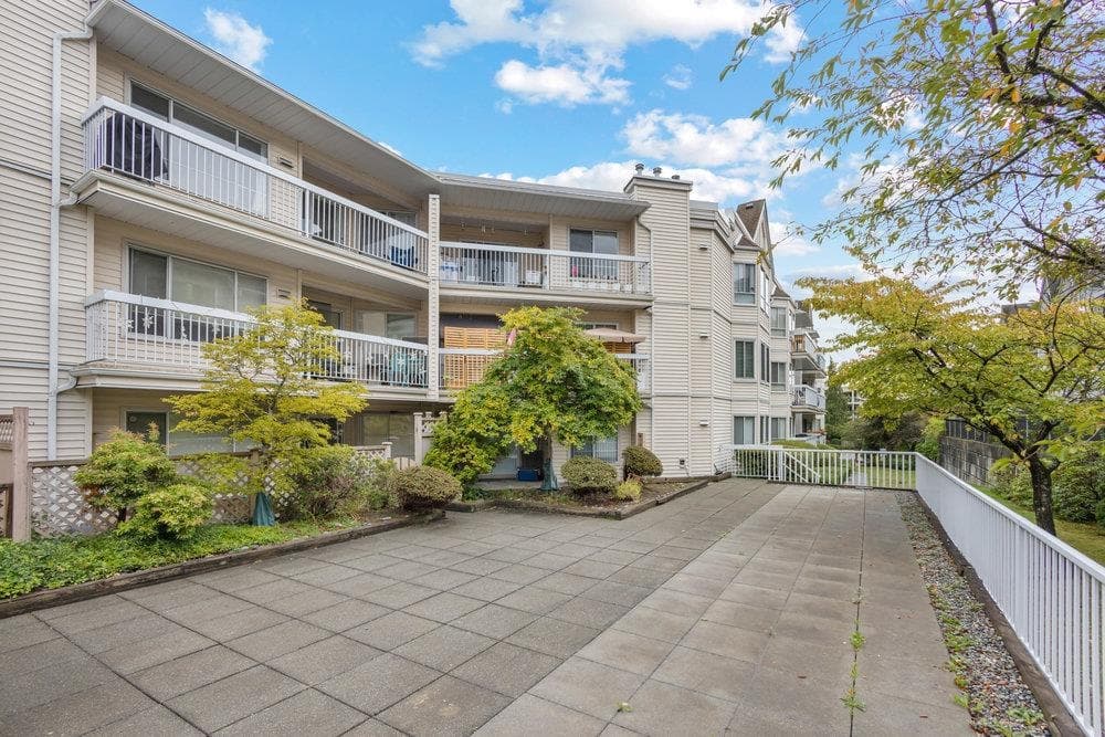 206 - 9299 121 Street, Surrey, V3V 7X8 — photo 2