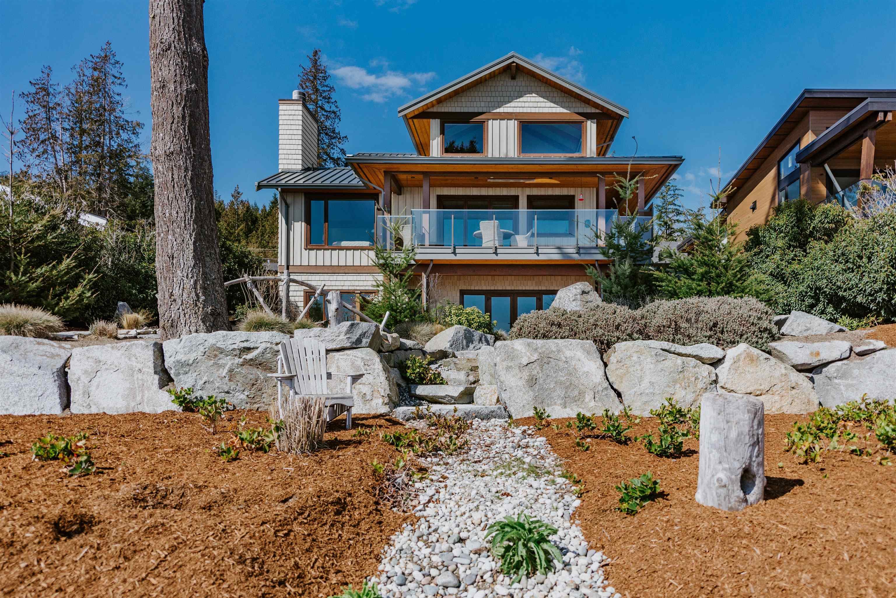 6035 Silverstone Lane, Sechelt, V7Z 0T8 — photo 2