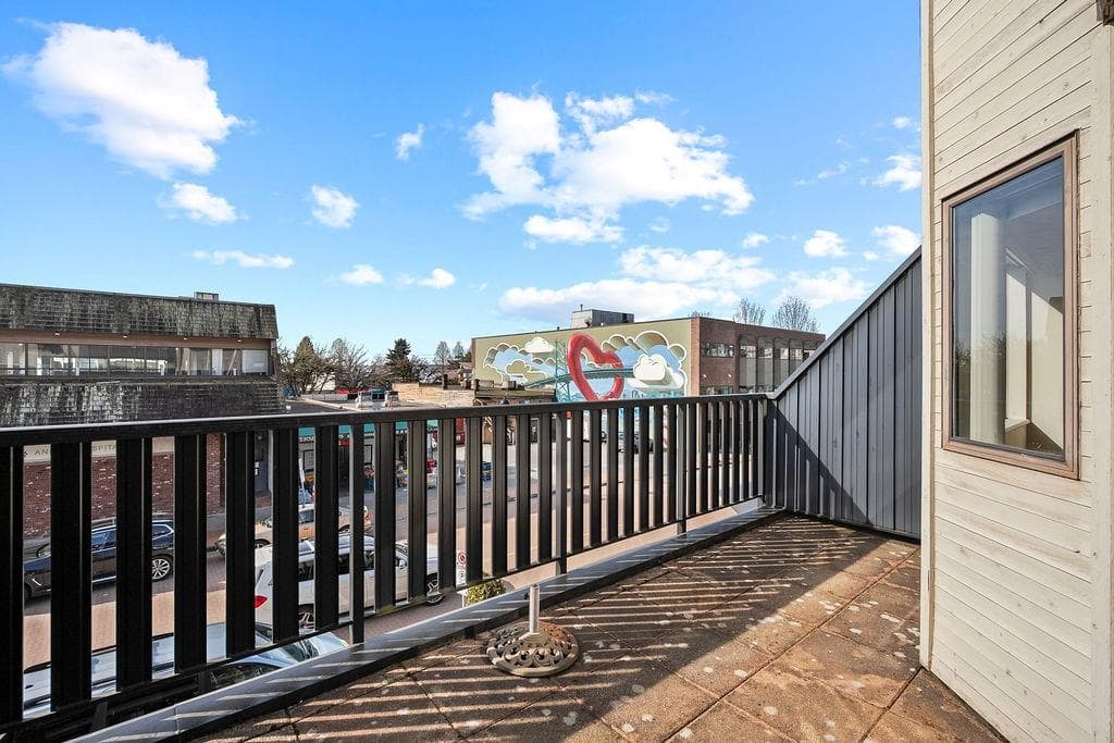 1465 Clyde Avenue, West Vancouver, V7T 1E9 — photo 1