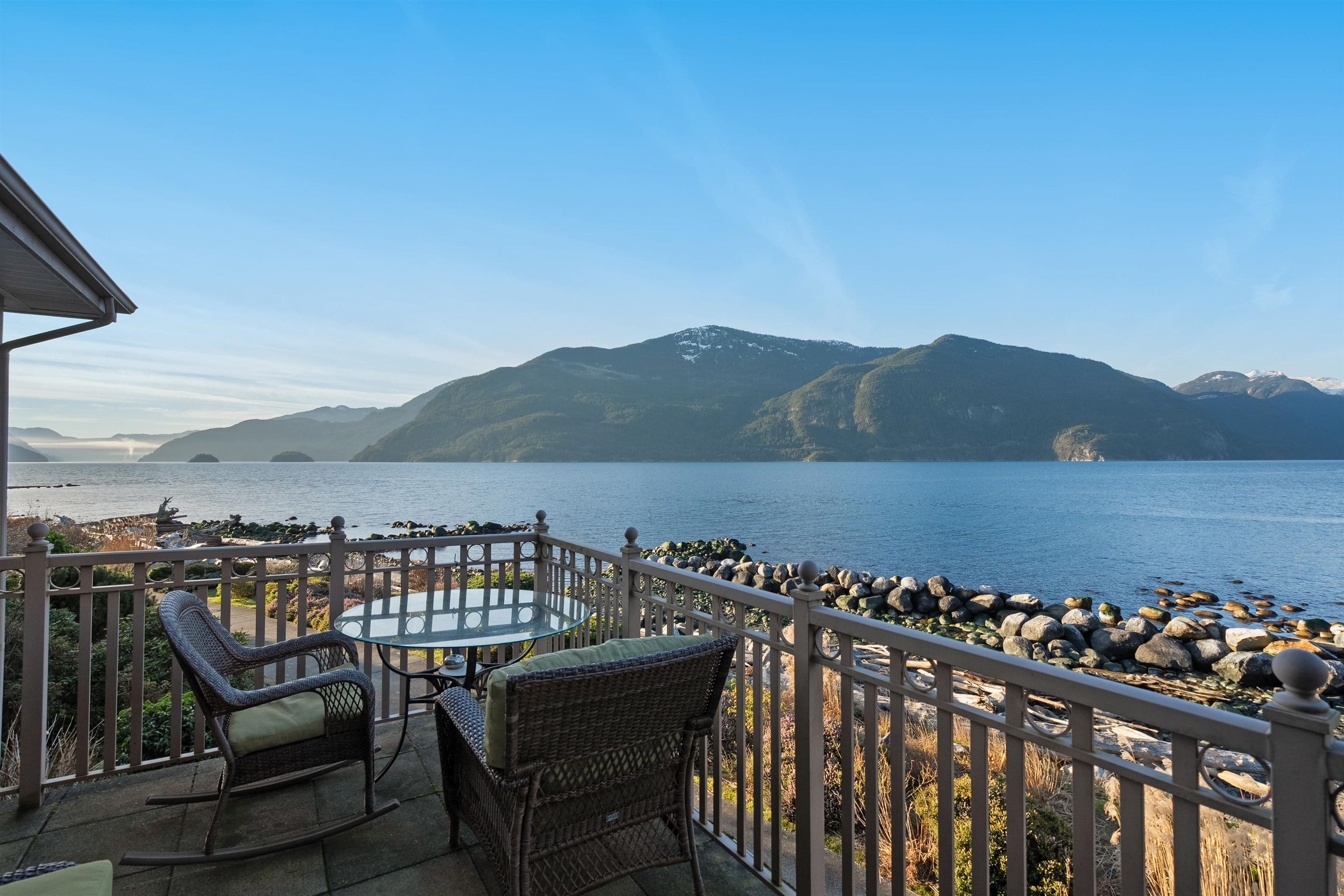 7 Beach Drive, West Vancouver