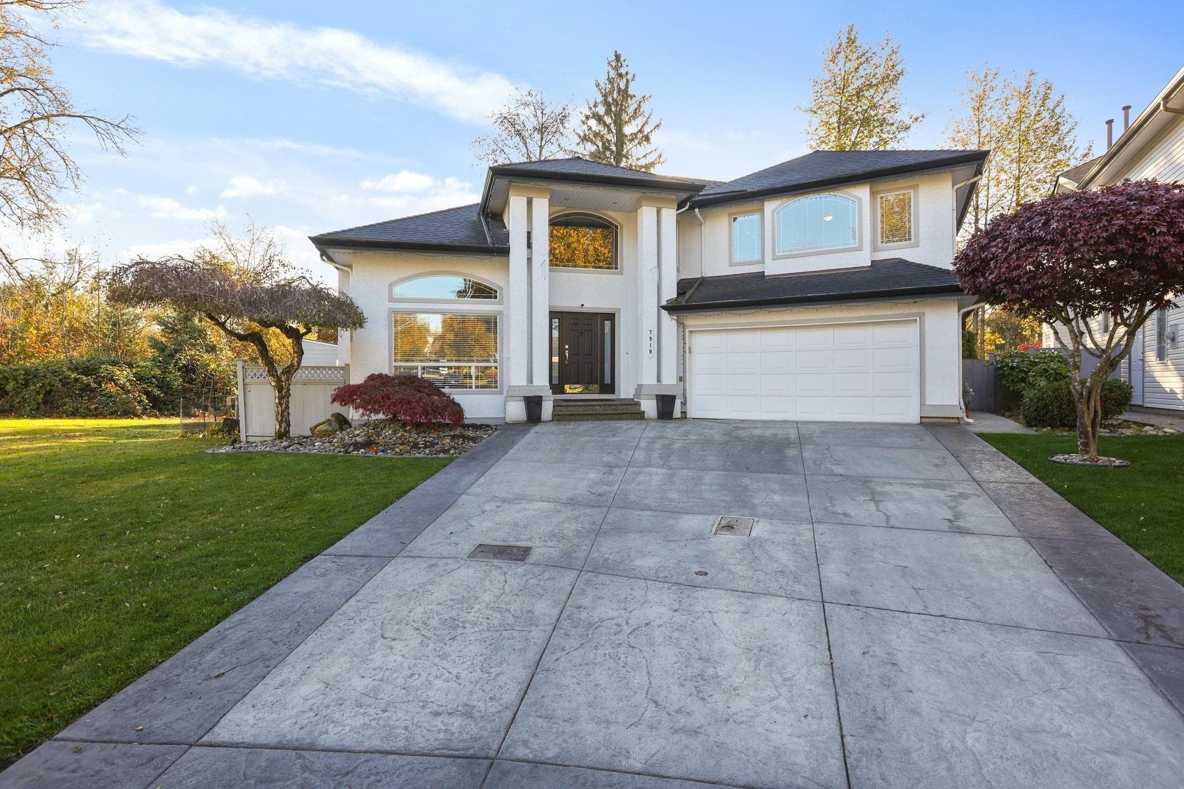 7919 Redtail Place, Surrey, V3W 0N4 — photo 1