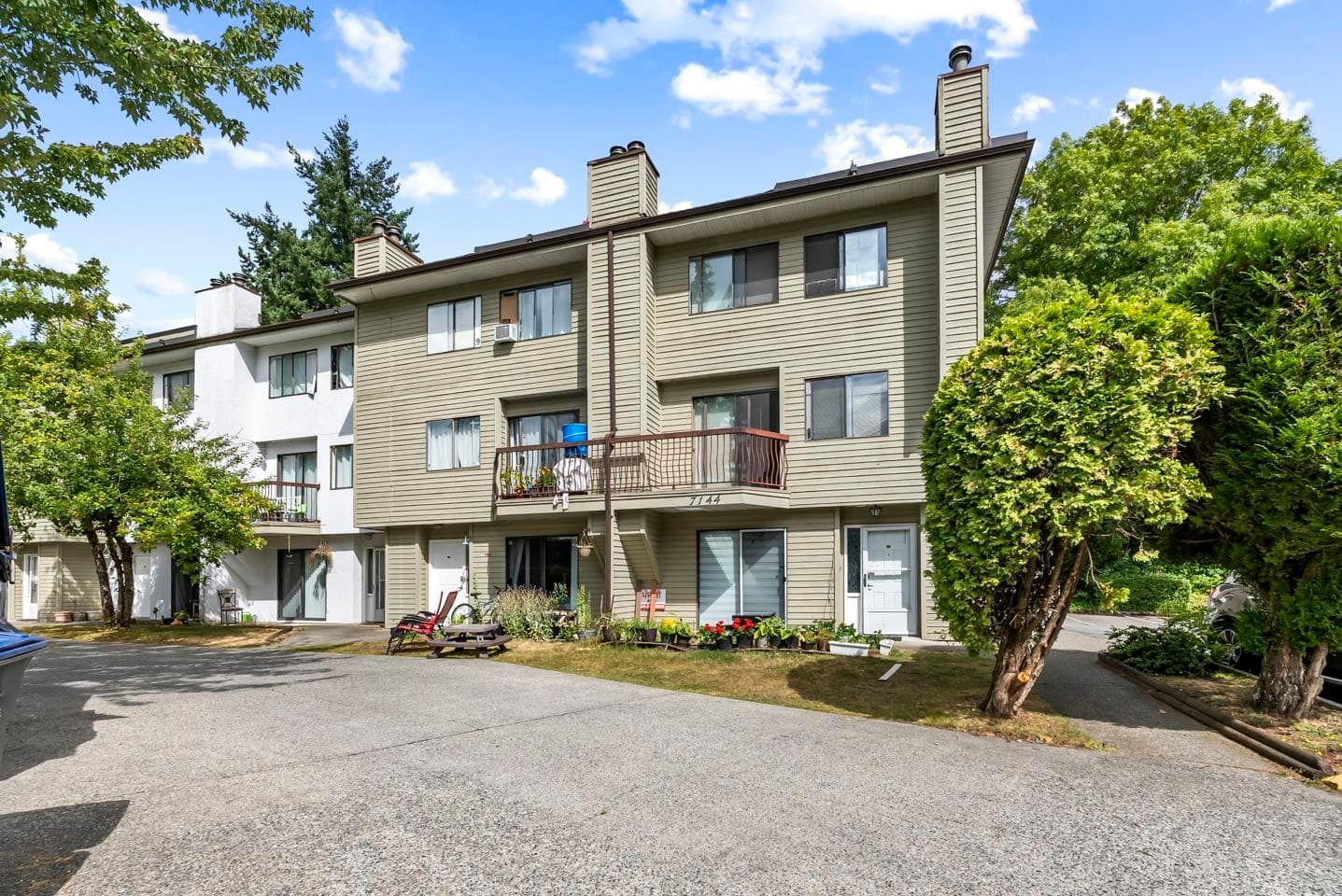 207 - 7144 133b Street, Surrey, V3W 8A4 — photo 1