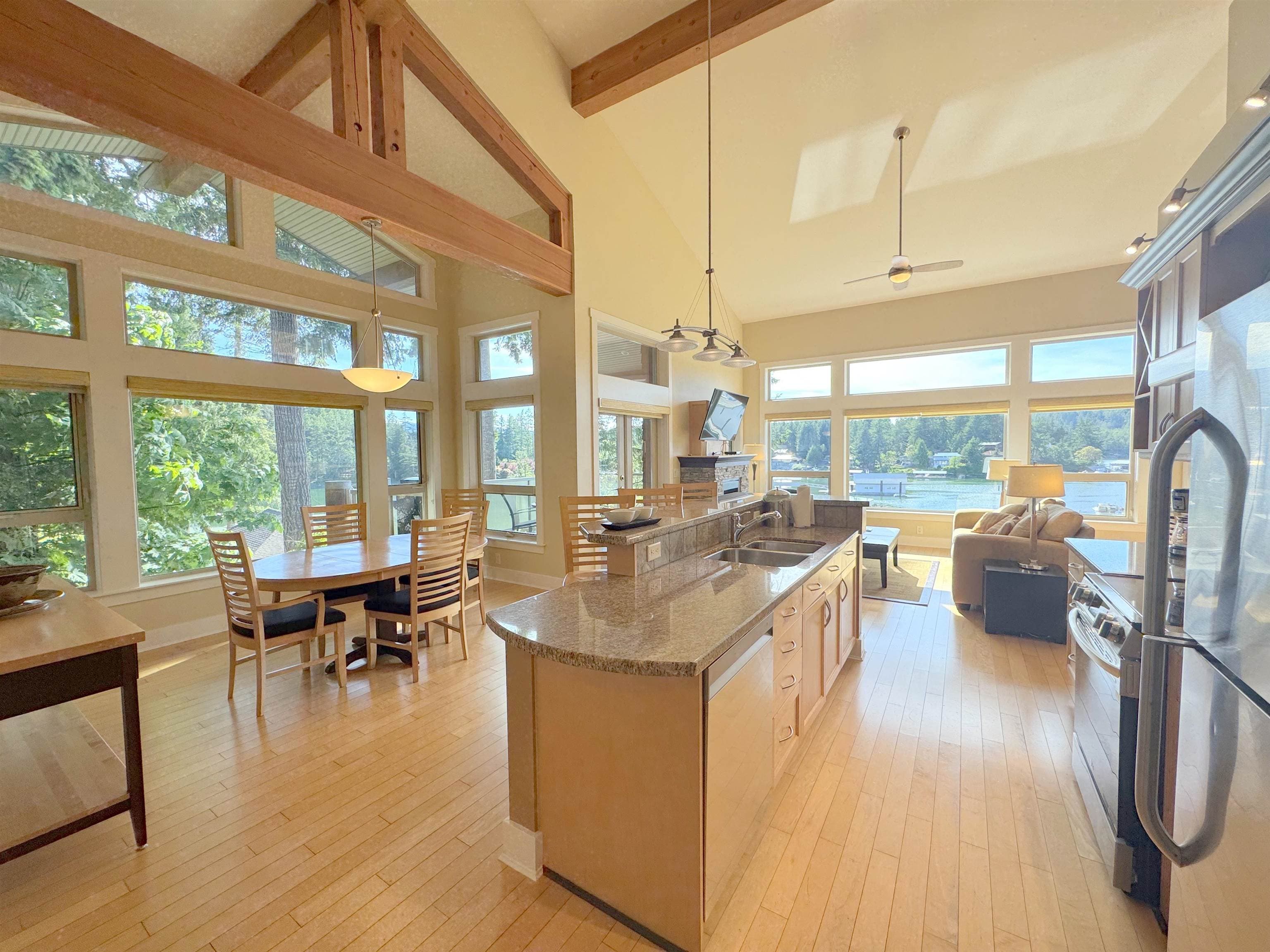 4C - 12849 Lagoon Road, Madeira Park, V0N 2H0 — photo 4