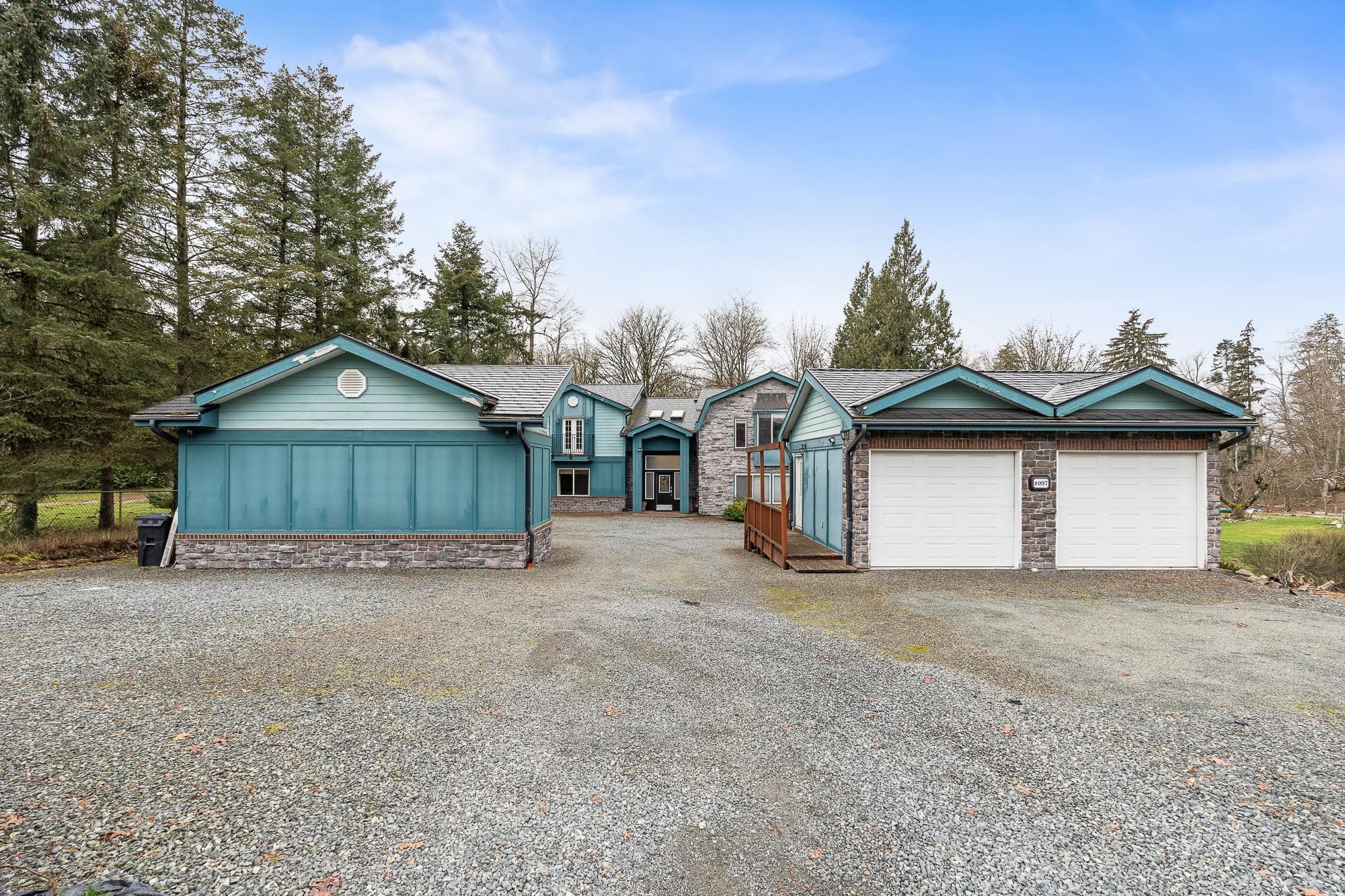 8097 198a Street, Langley, V2Y 1Y3 — photo 2