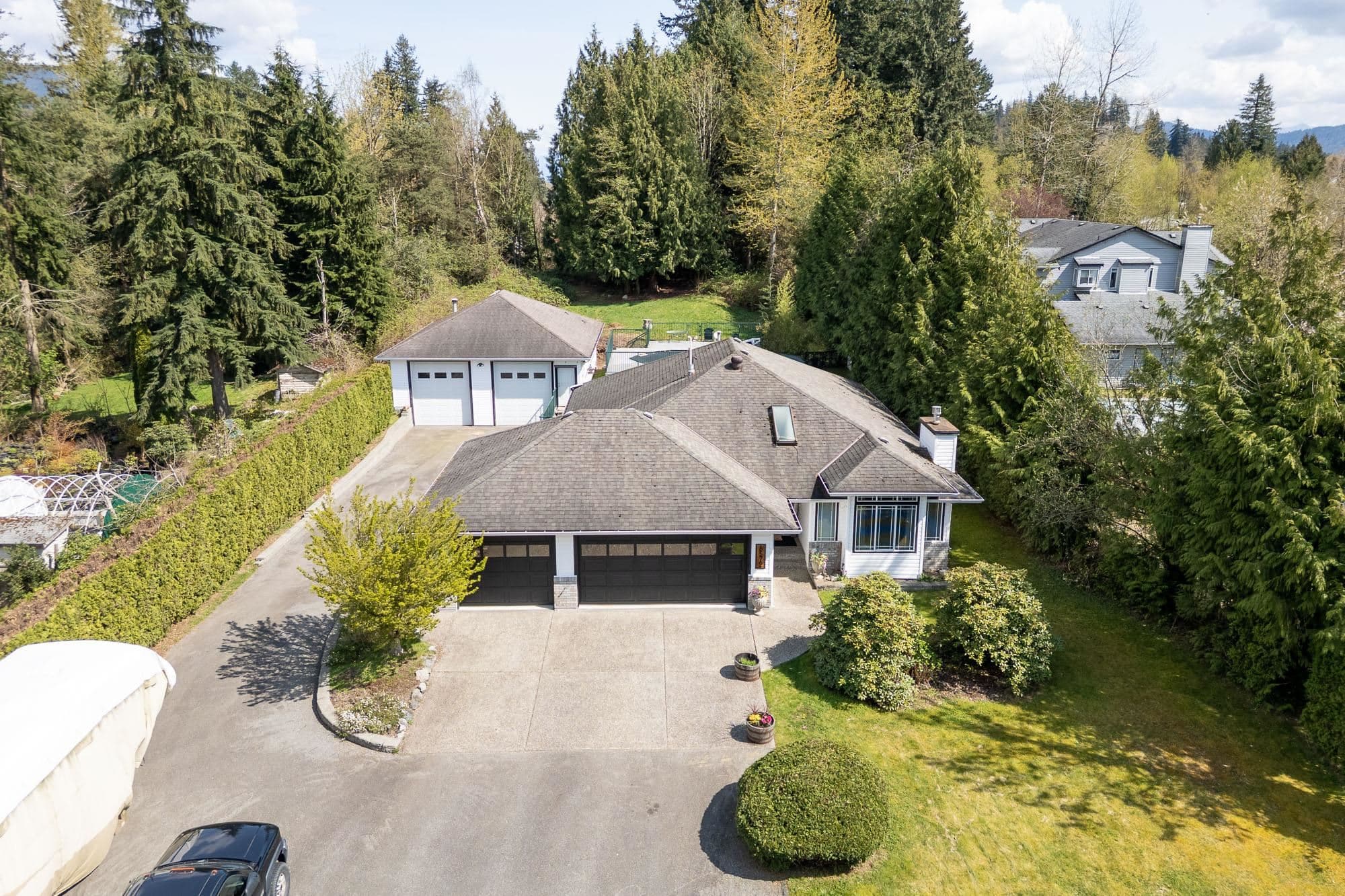 8572 Bannister Drive, Mission, V2V 6Y3 — photo 1