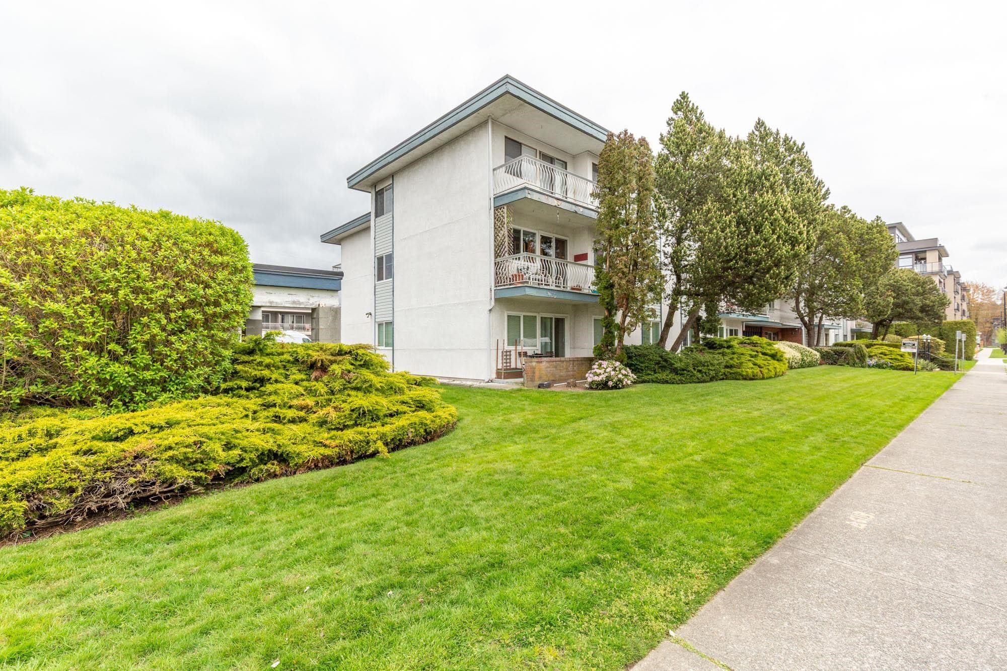 321 - 17707 57a Avenue, Surrey, V3S 1J2 — photo 3