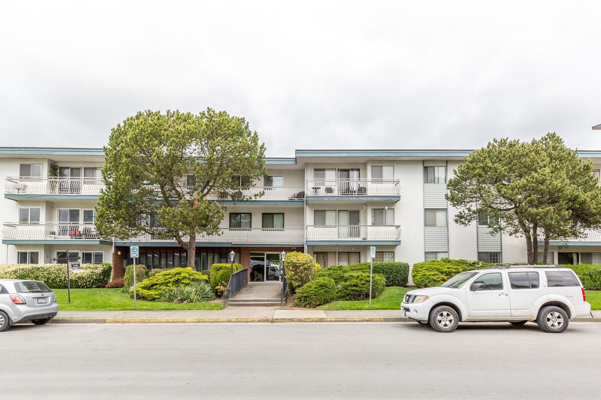321 - 17707 57a Avenue, Surrey, V3S 1J2 — photo 1