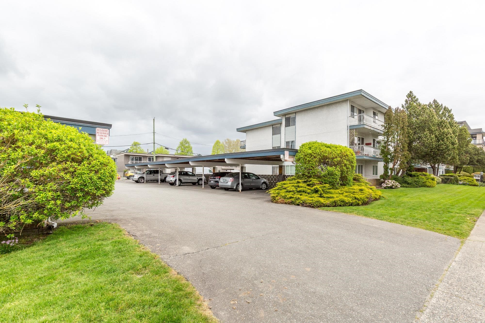 321 - 17707 57a Avenue, Surrey, V3S 1J2 — photo 4