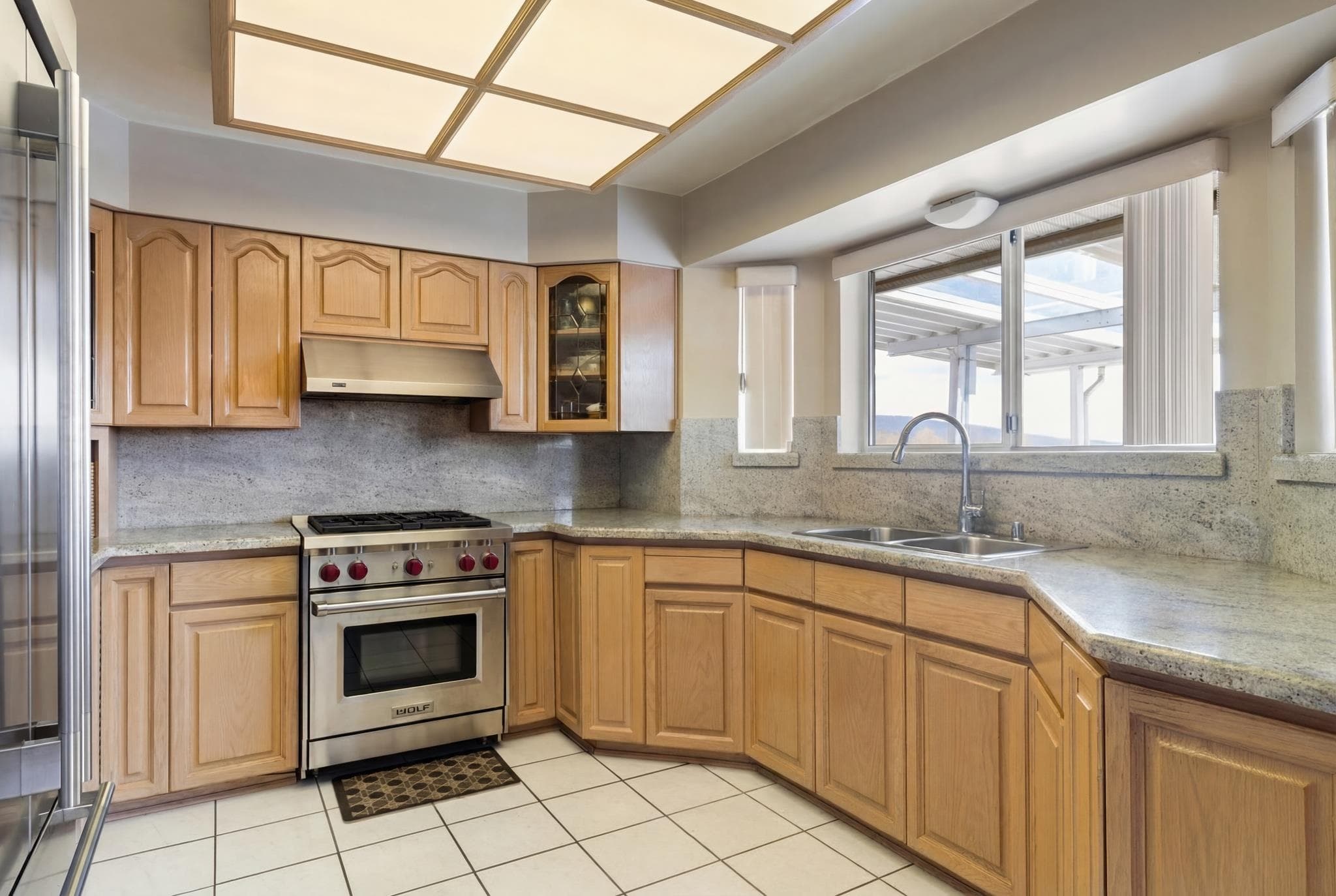 547 Tempe Crescent, North Vancouver, V7N 1E7 — photo 5
