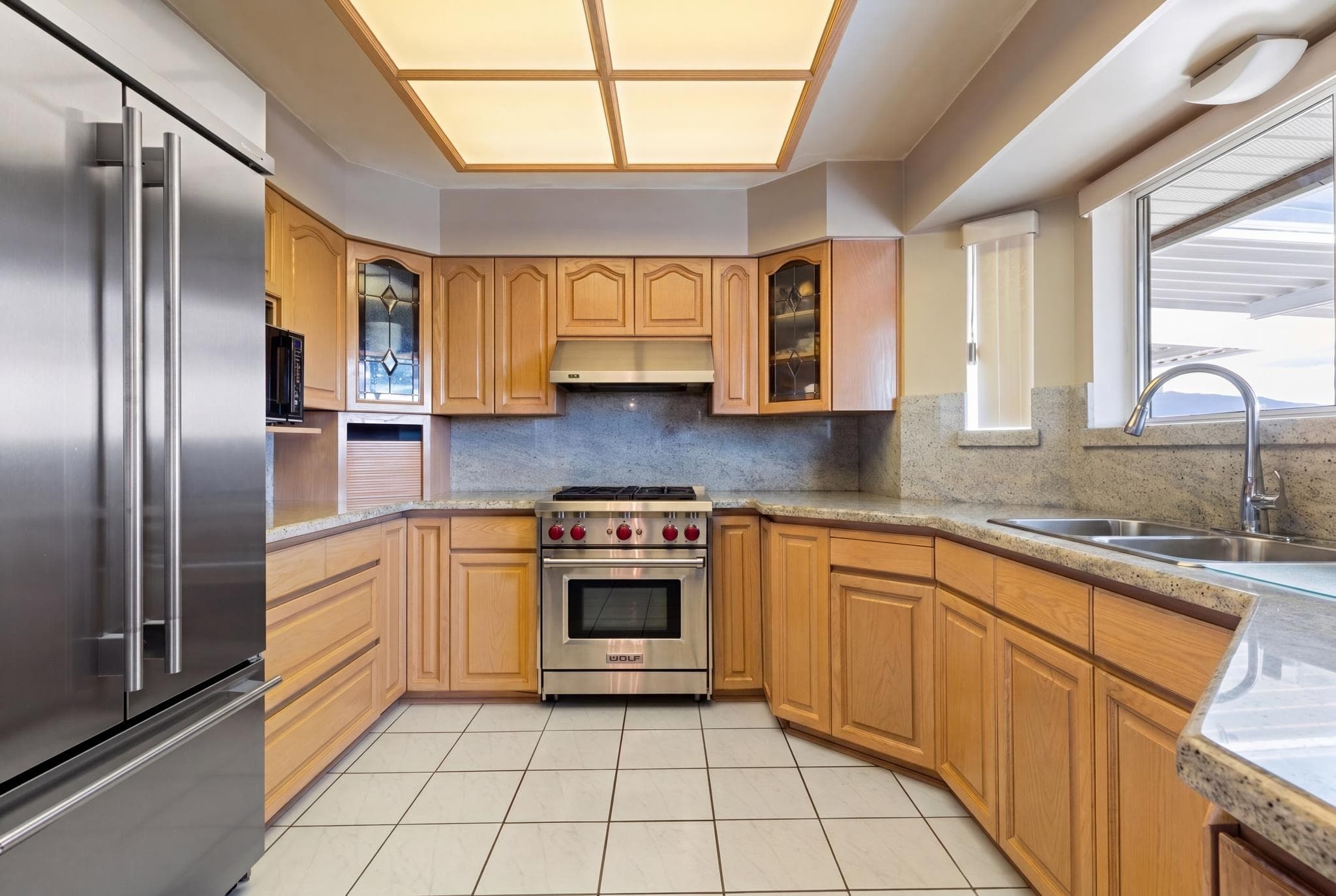 547 Tempe Crescent, North Vancouver, V7N 1E7 — photo 4