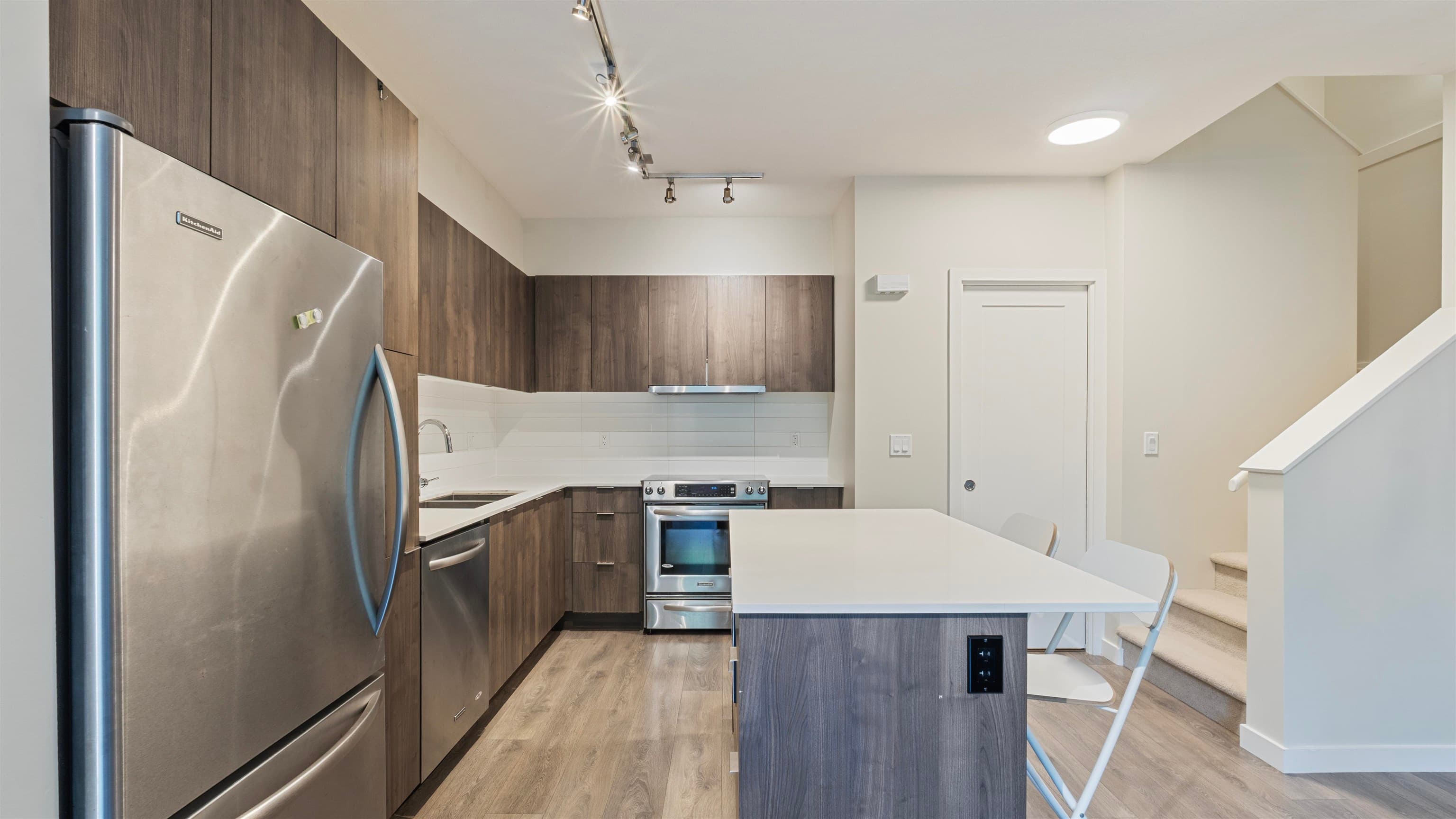 8 - 3728 Thurston Street, Burnaby — sold