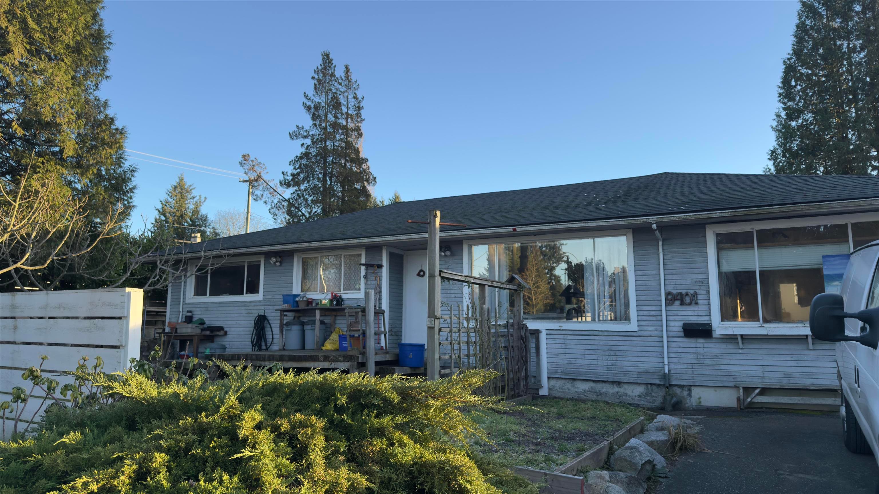 9401 Dawson Crescent, Delta