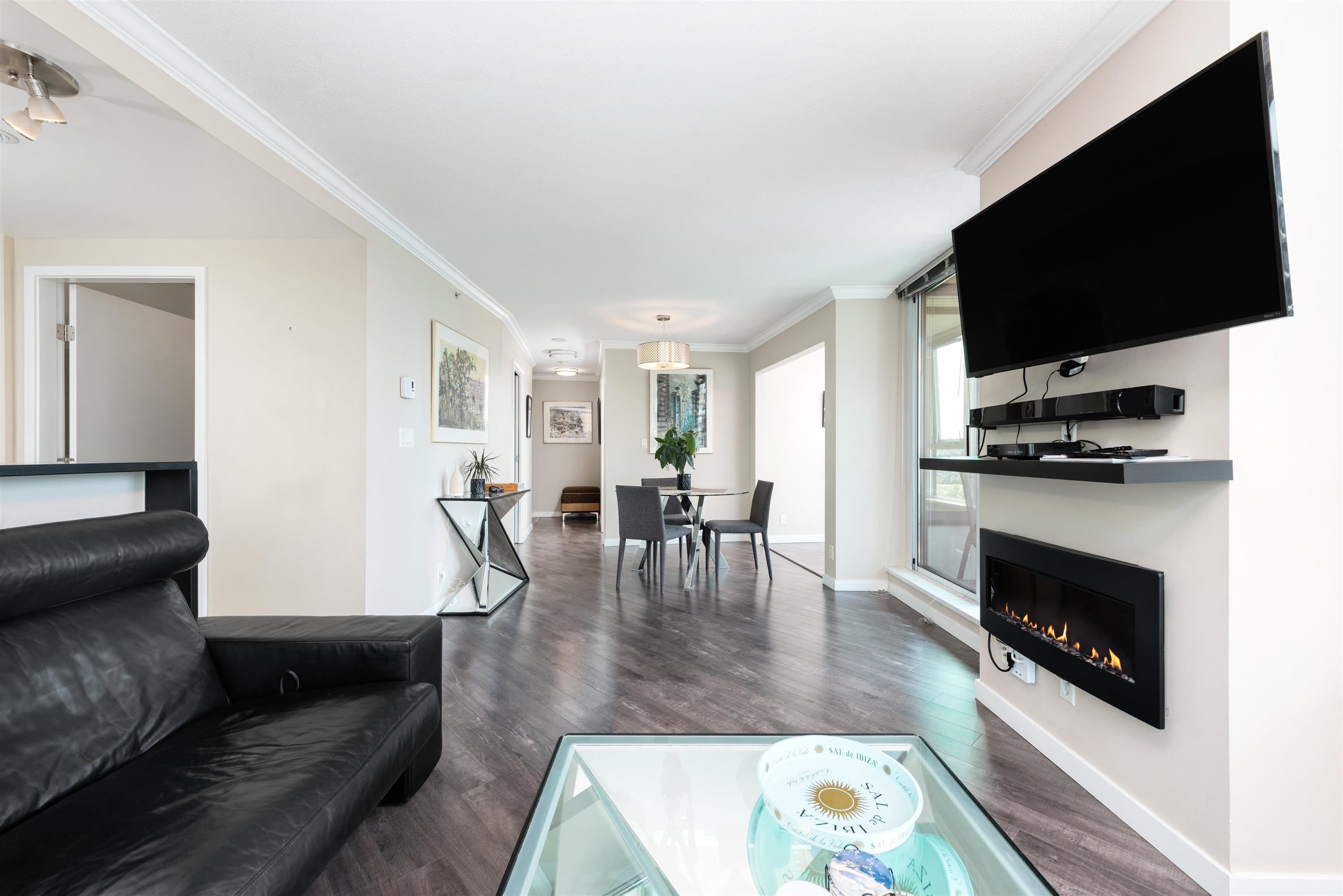 1606 - 33 Smithe Street, Vancouver, V6B 0B5 — photo 5