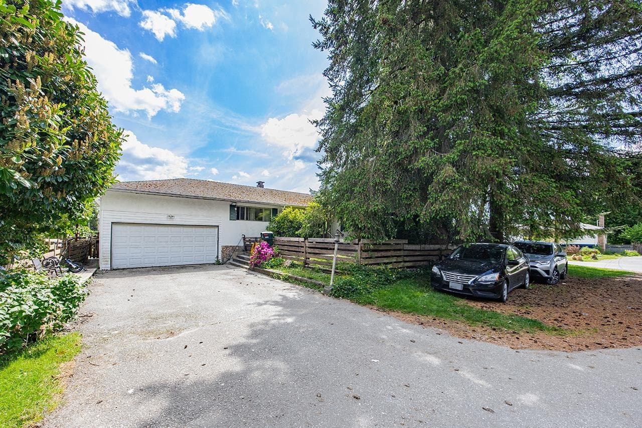 21670 119 Avenue, Maple Ridge, V2X 2Y3 — photo 1