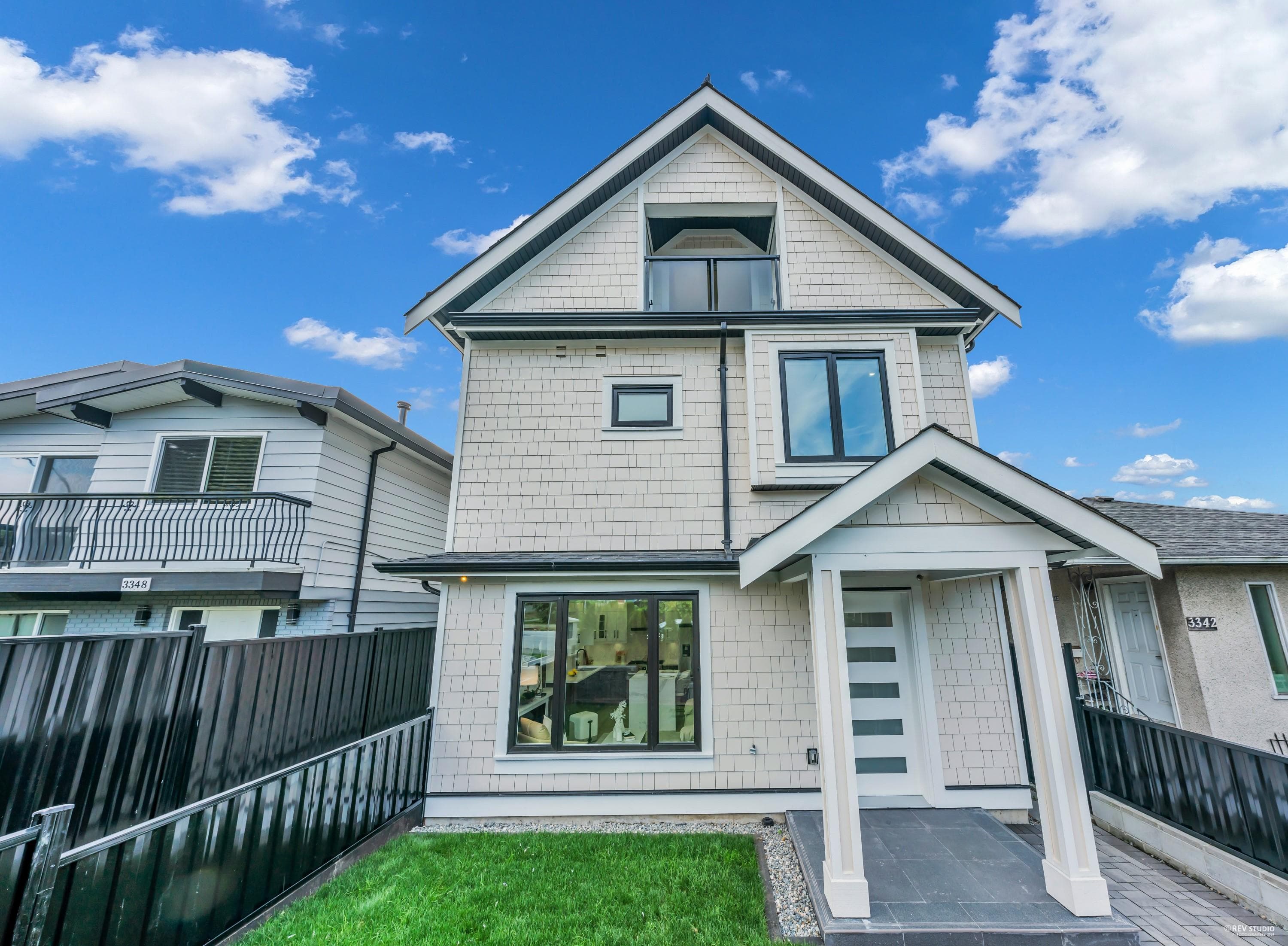 2 - 3344 Adanac Street, Vancouver