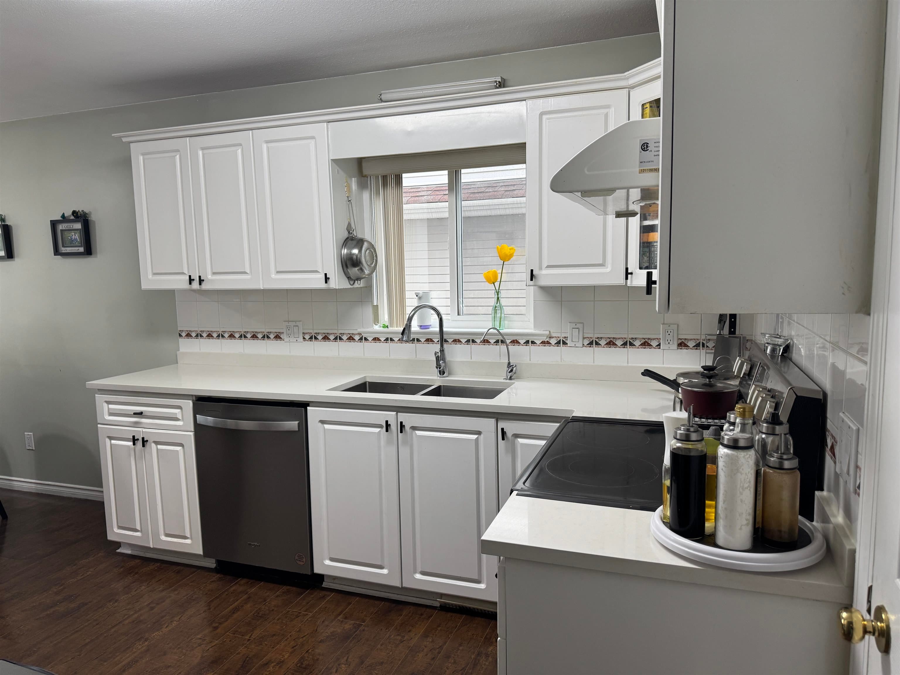 5142 Manor Street, Burnaby, V5G 1B5 — photo 5