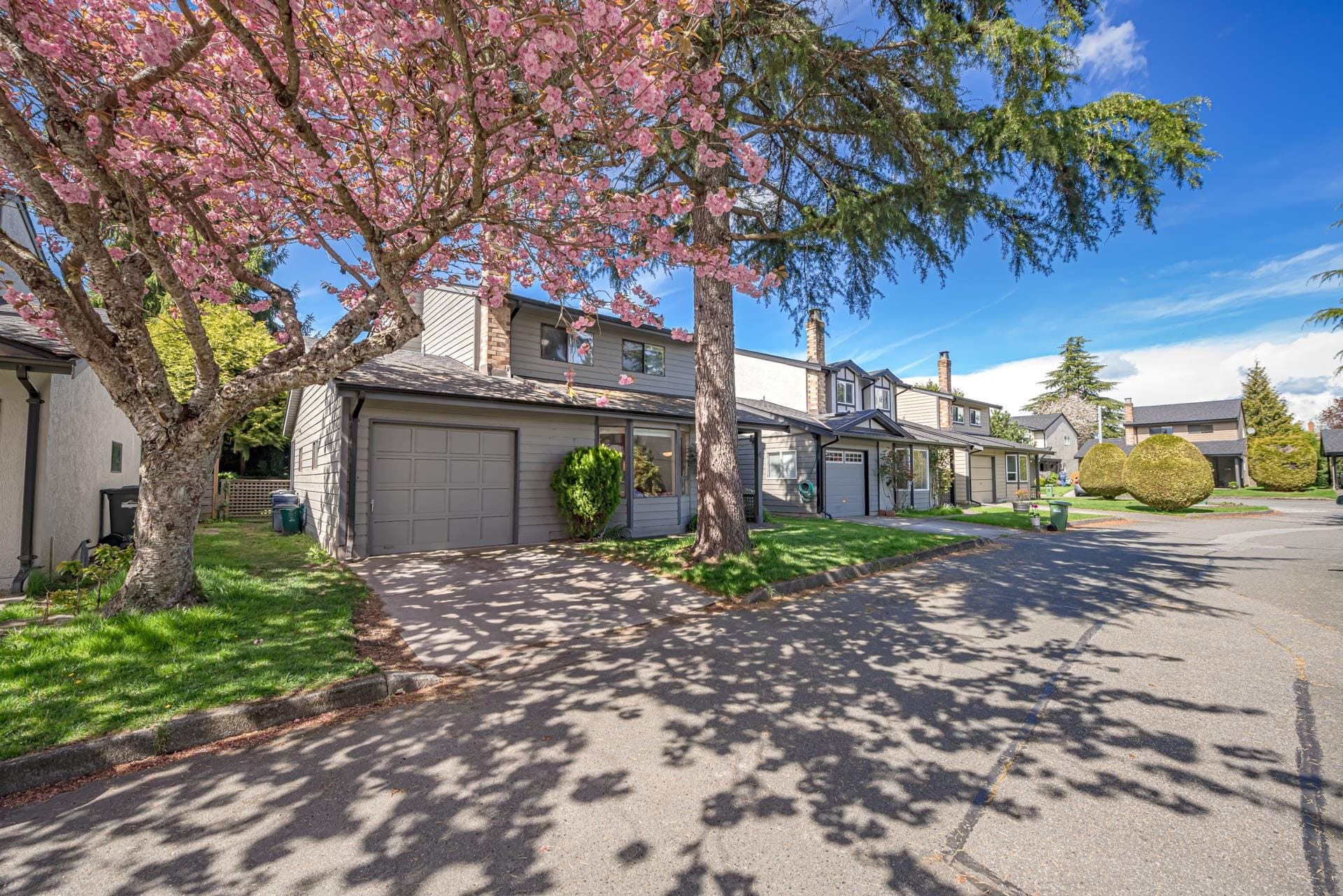 4 - 6245 Sheridan Road, Richmond