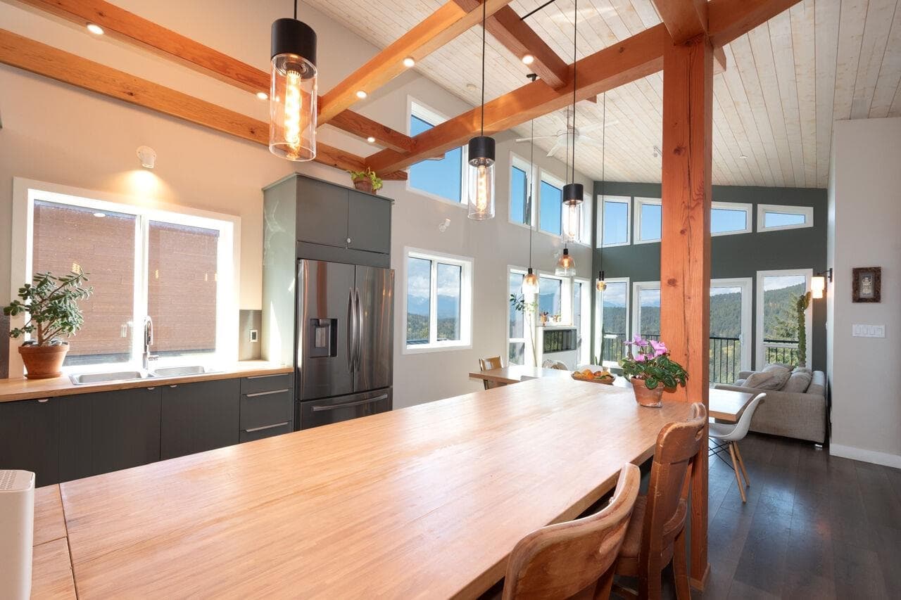 897 Rivendell Drive, Bowen Island