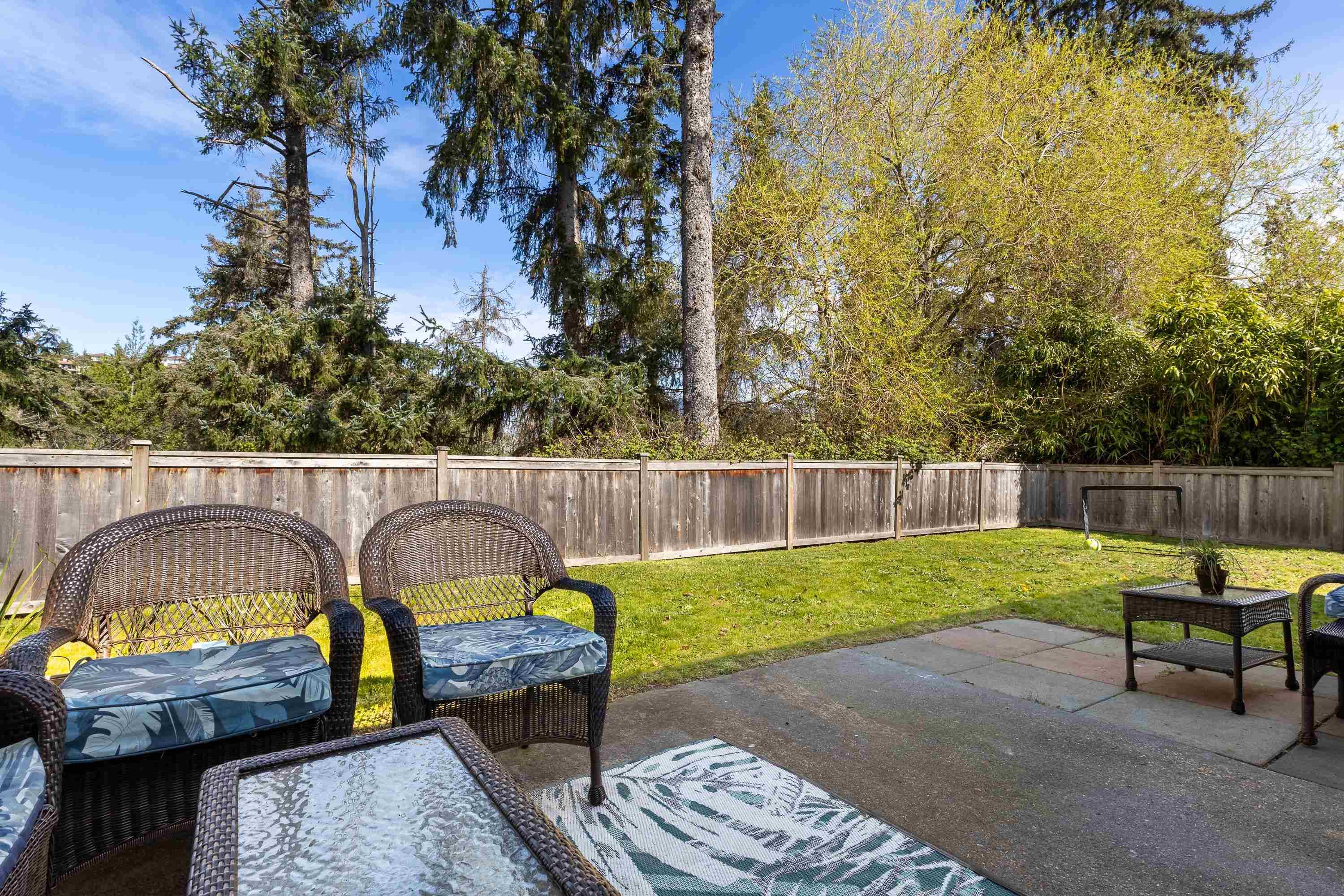 1 - 5706 Ebbtide Street, Sechelt