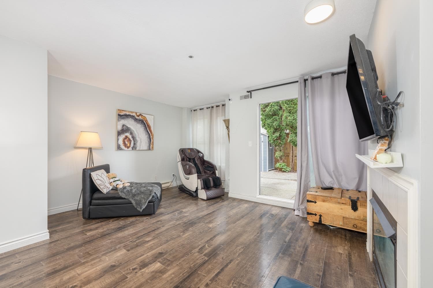 D - 3439 E 43rd Avenue, Vancouver, V5R 5X9 — photo 2