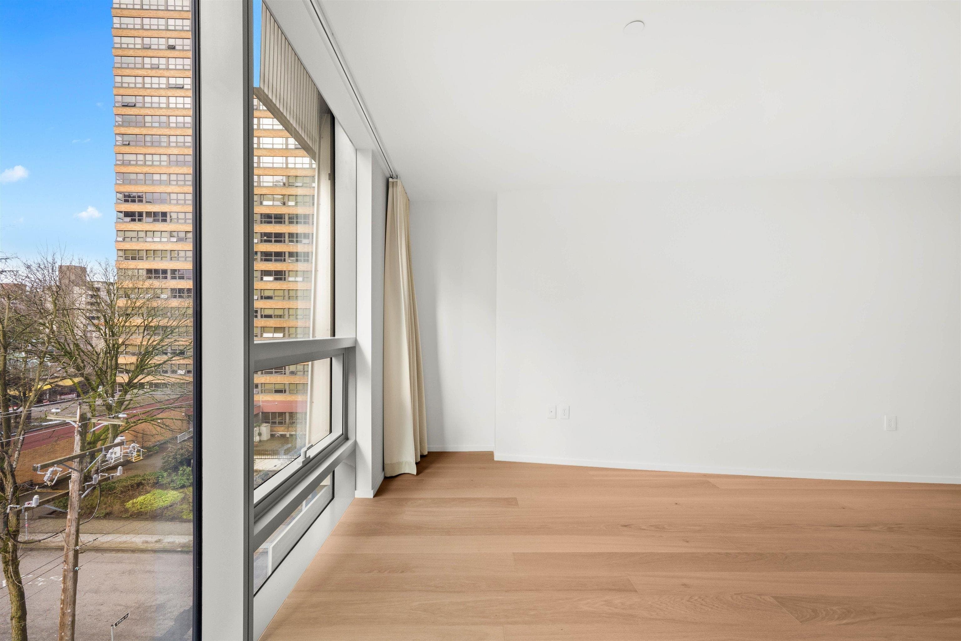 60X - 1568 Alberni Street, Vancouver, V6G 0E3 — photo 4