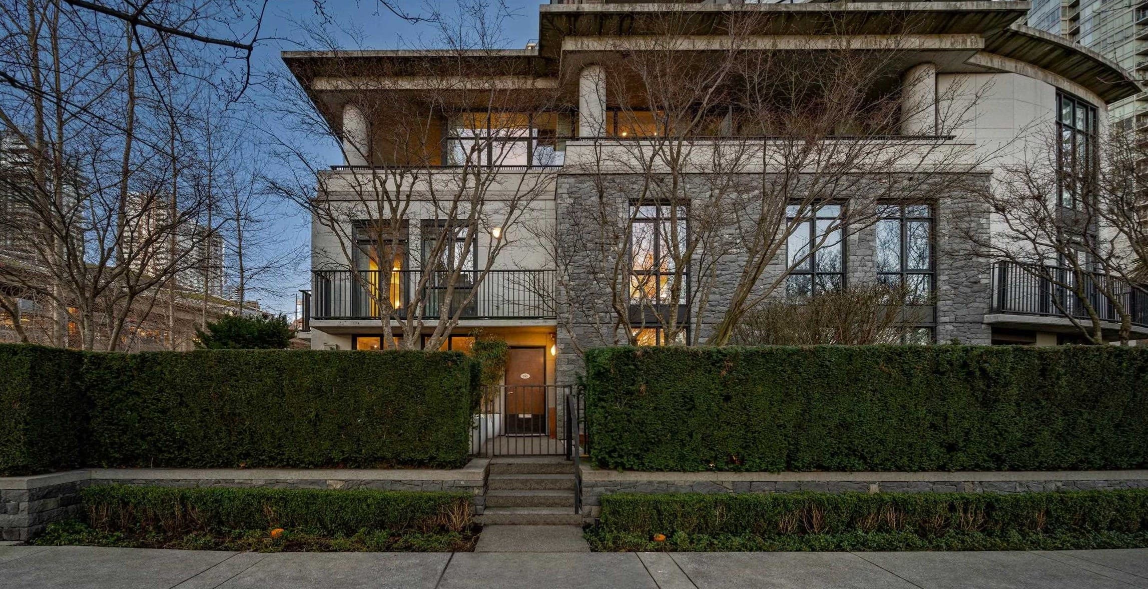 595 Beach Crescent, Vancouver