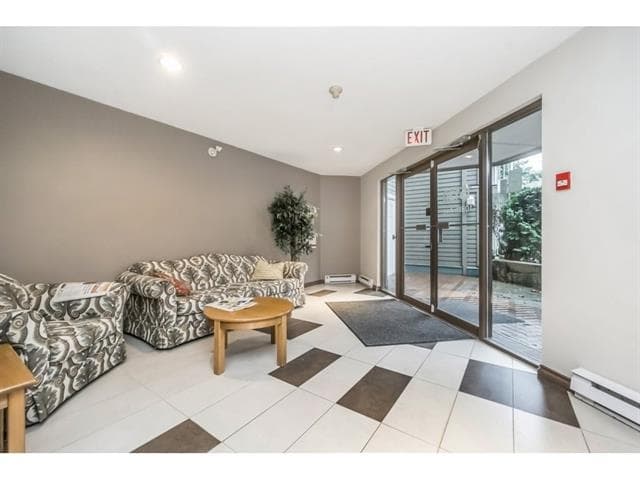 303 - 15120 108 Avenue, Surrey, V3R 0T7 — photo 2