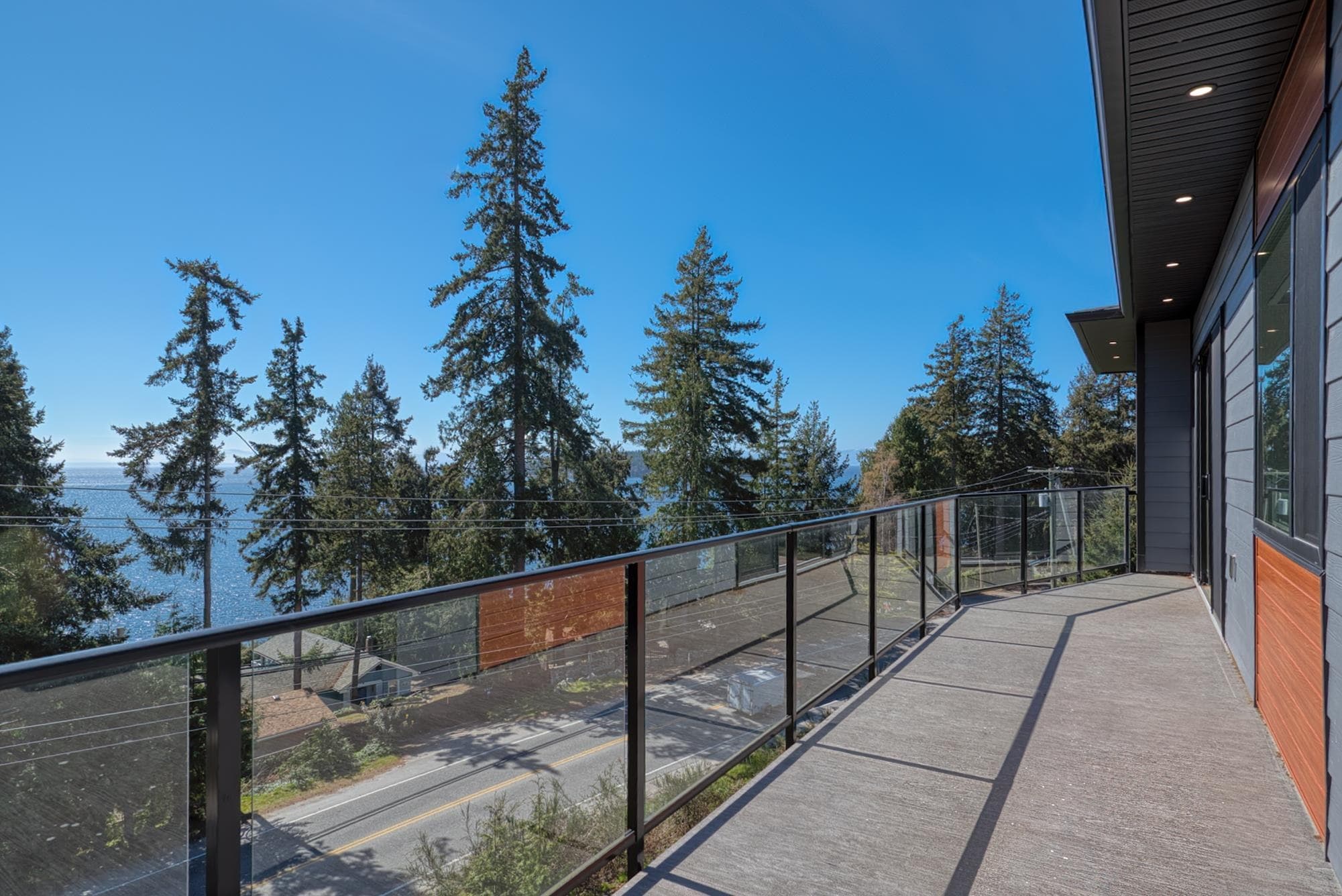 5957 Barnacle Place, Sechelt, V7Z 0V4 — photo 2
