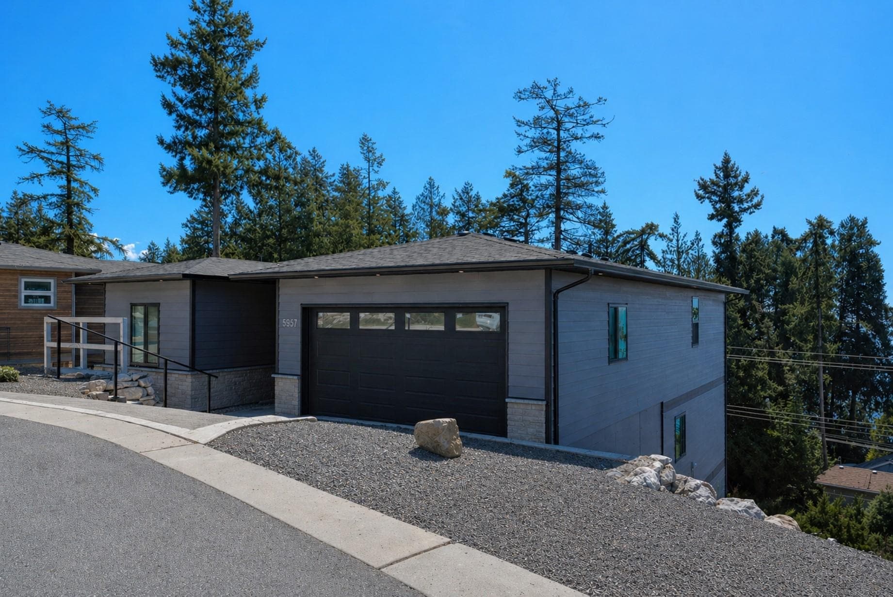 5957 Barnacle Place, Sechelt