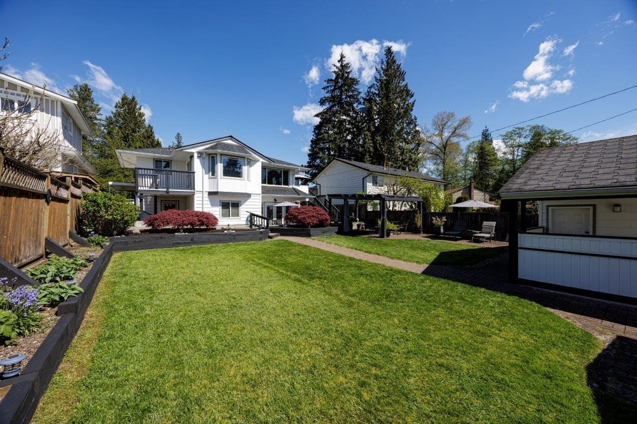 895 E 12th Street, North Vancouver — sold