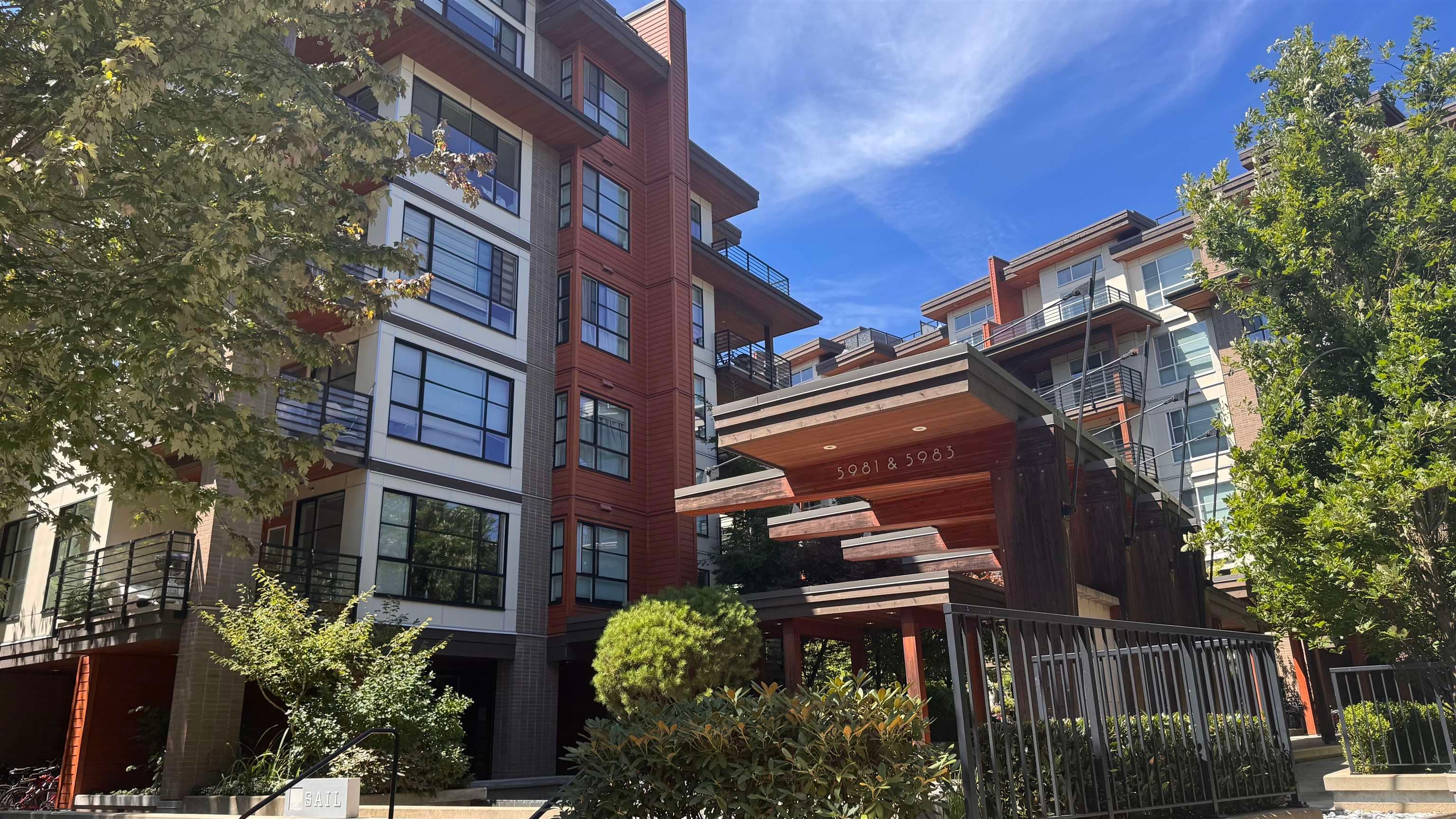 301 - 5983 Gray Avenue, Vancouver, V6S 0G8 — photo 2