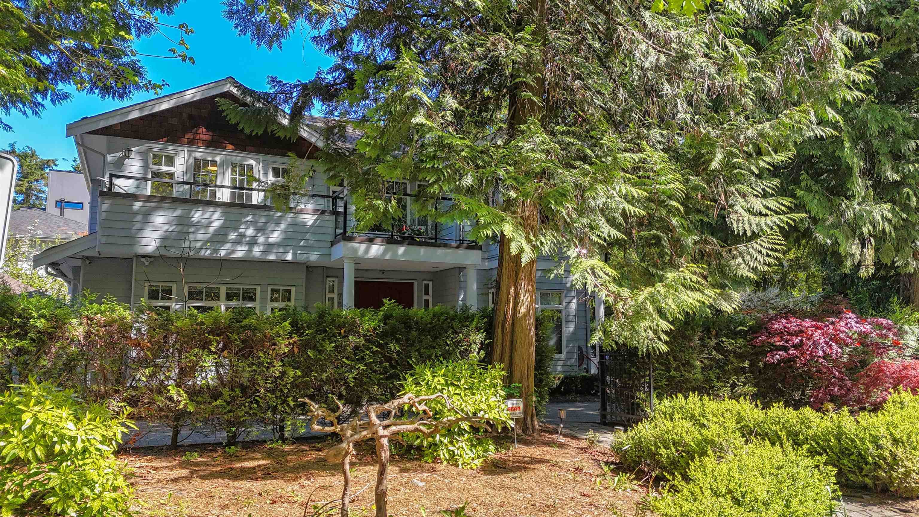 786 W 17th Street, North Vancouver — sold