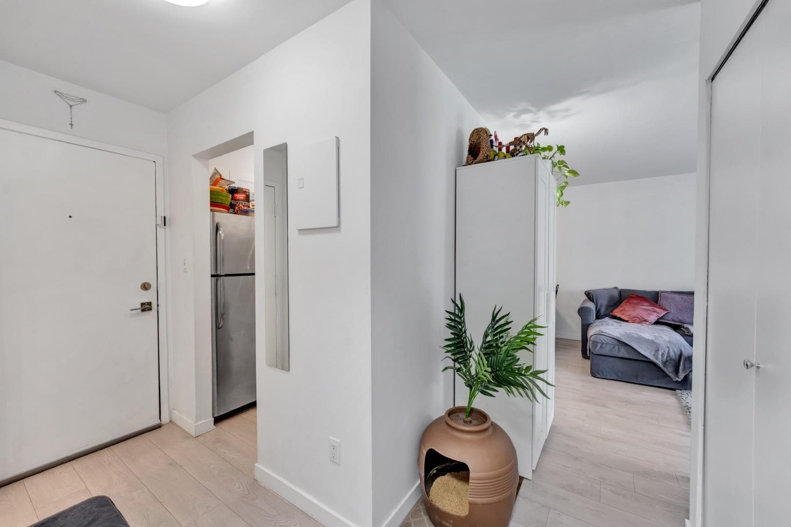 304 - 9847 Manchester Drive, Burnaby, V3N 4P4 — photo 3