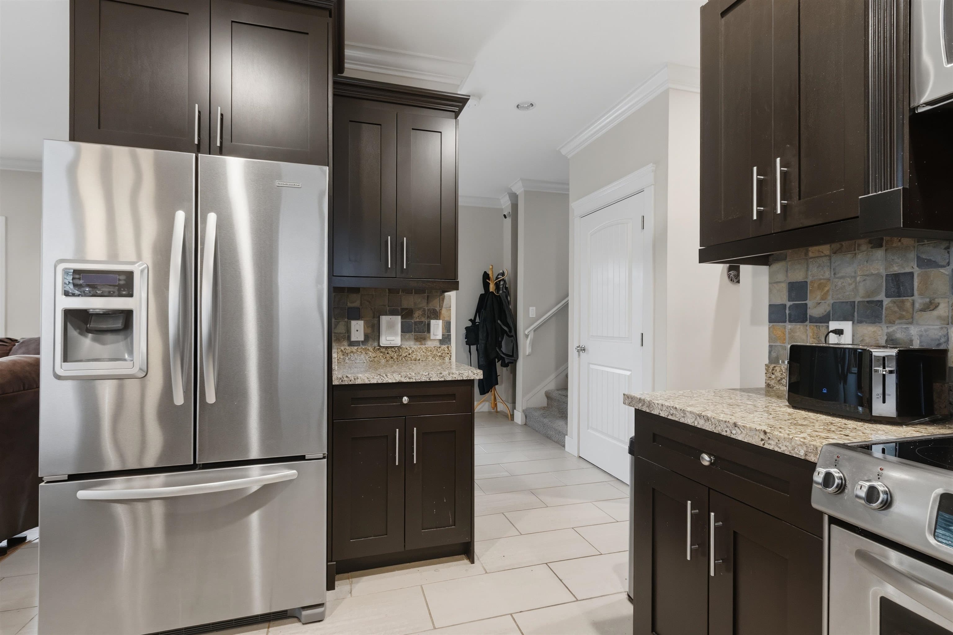 24230 104 Avenue, Maple Ridge, V2W 0E4 — photo 5