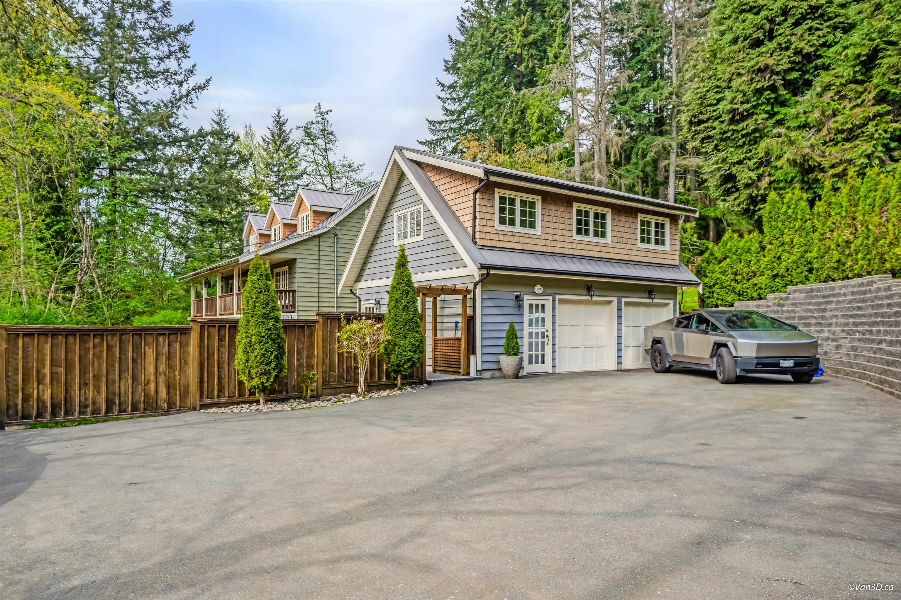 1570 East Road, Anmore
