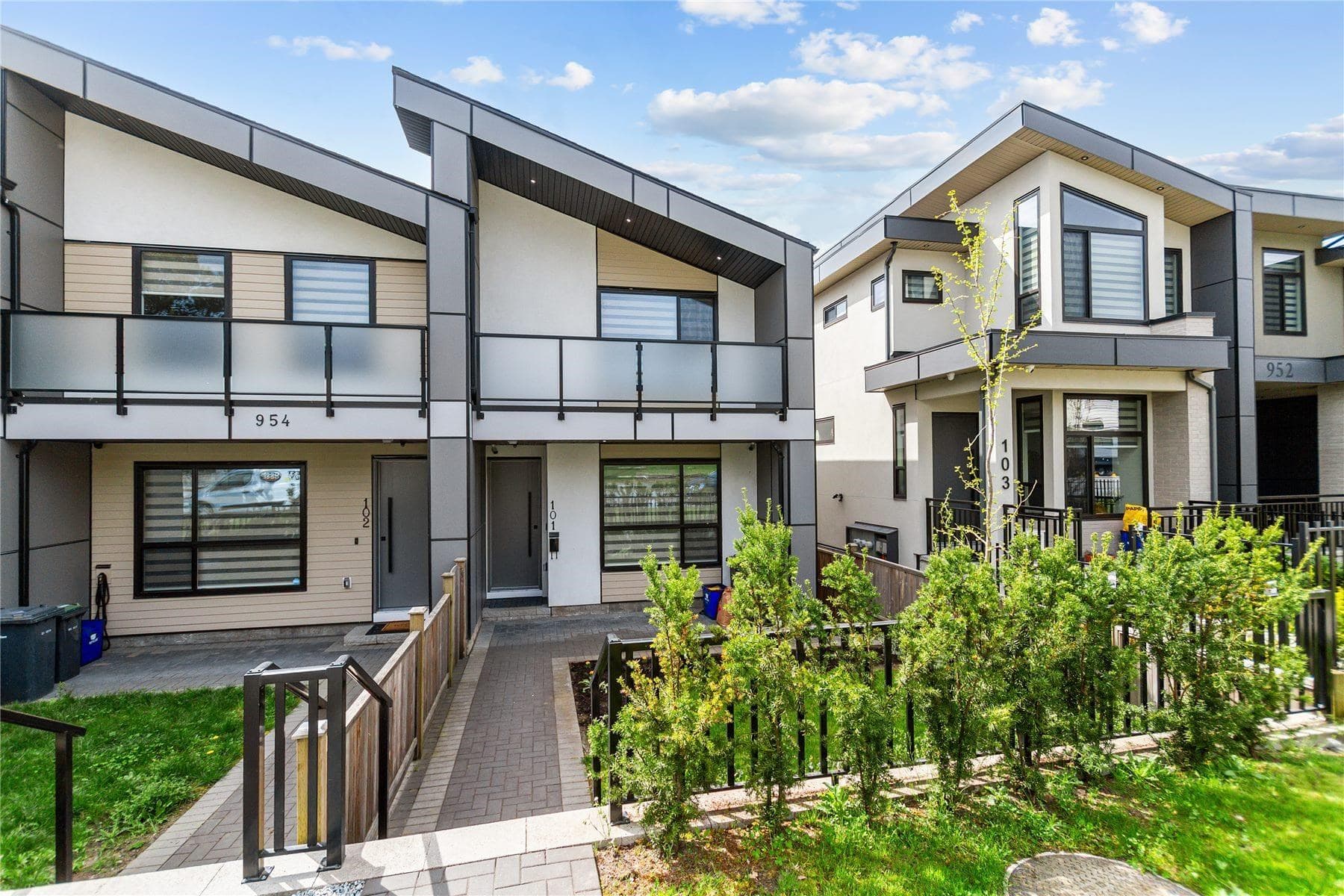 101 - 954 Edgar Avenue, Coquitlam