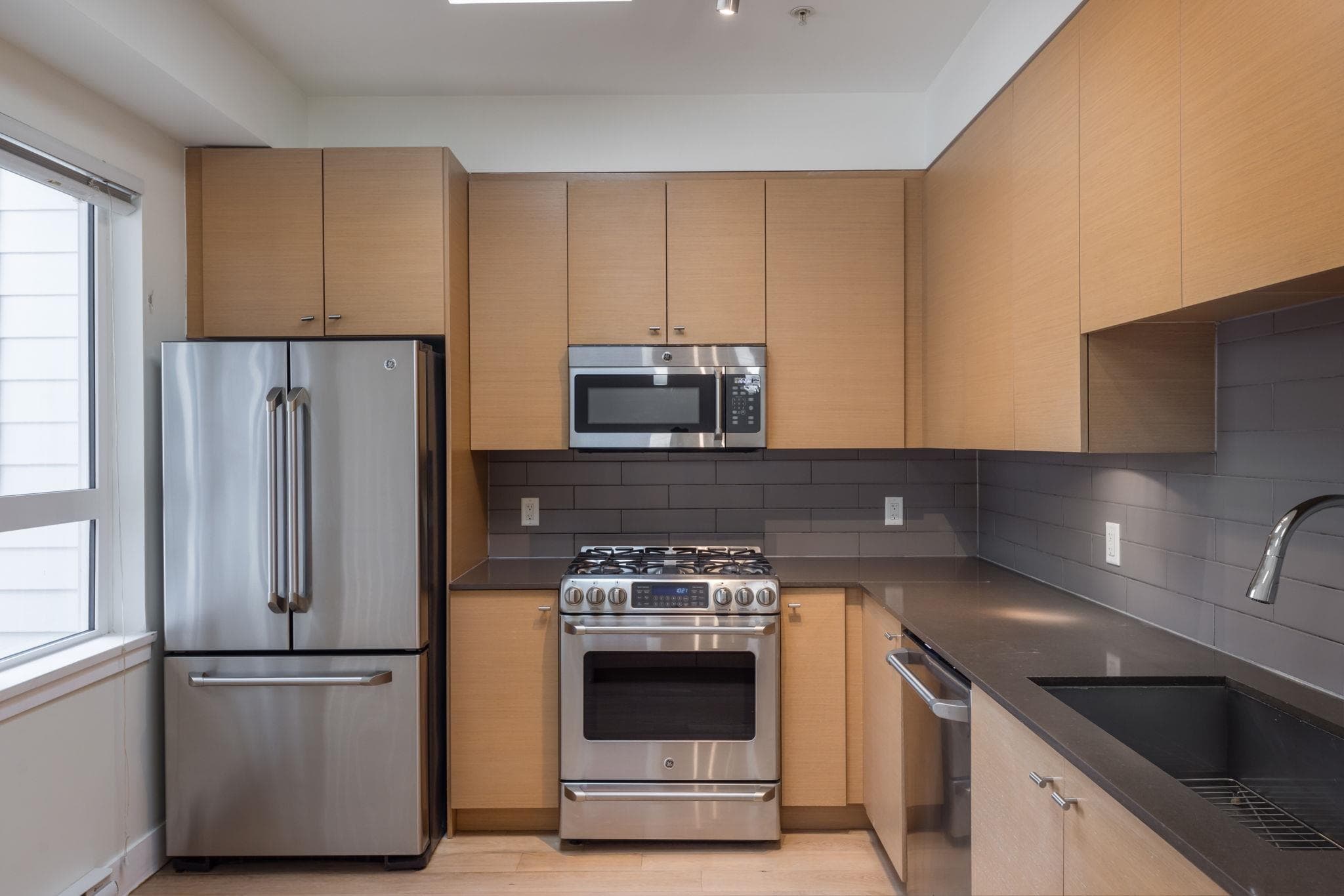 202 - 260 Ewen Avenue, New Westminster, V3M 0J1 — photo 4