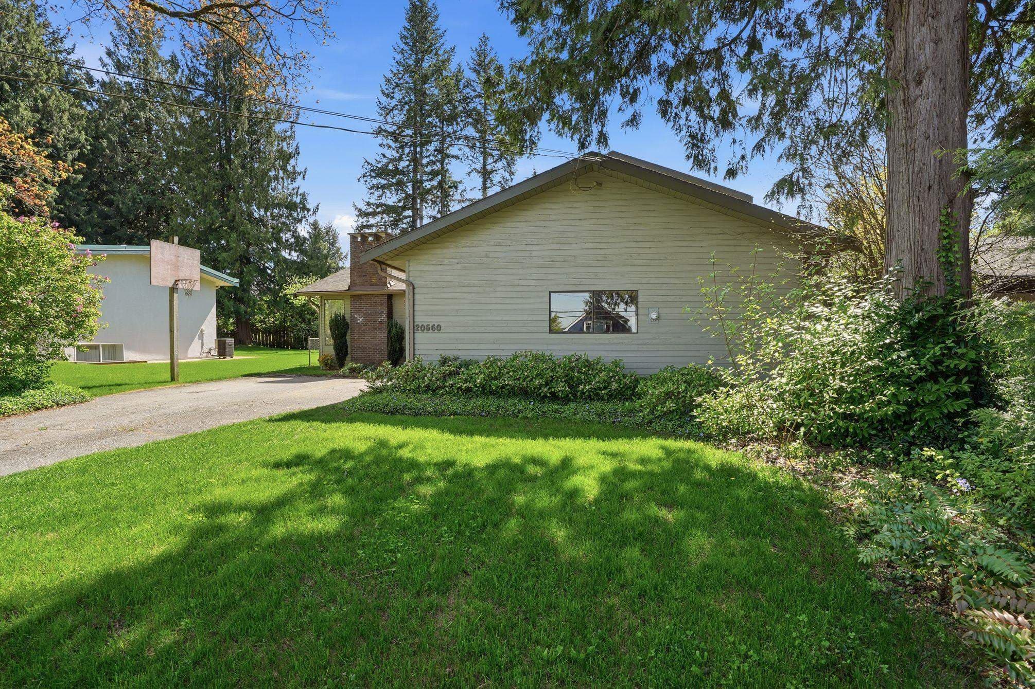 20660 46a Avenue, Langley, V3A 3J9 — photo 2