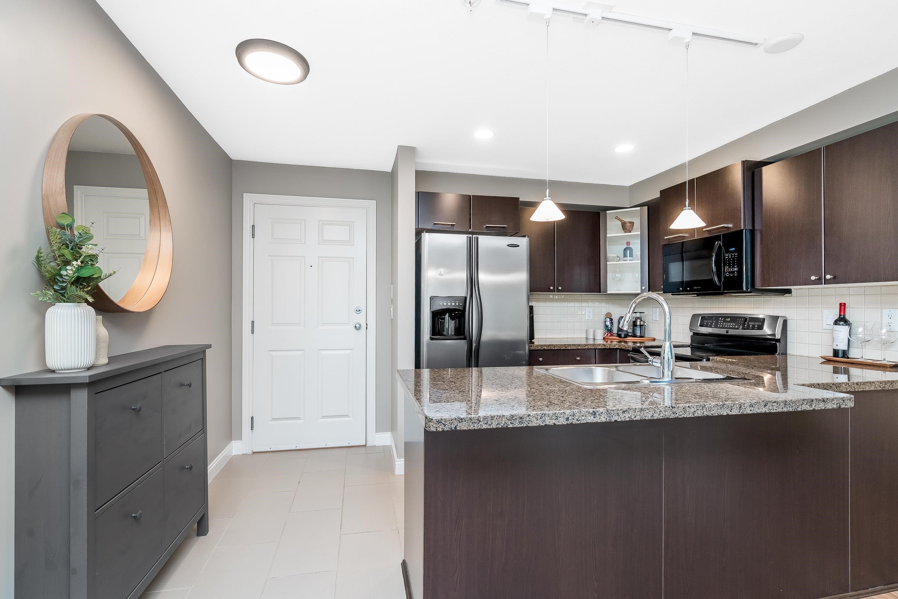 107 - 5454 198 Street, Langley, V3A 1G2 — photo 4