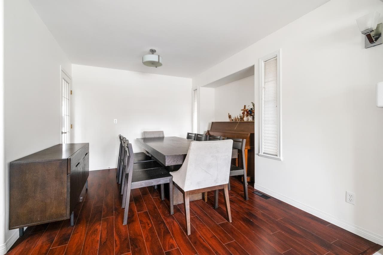 15476 110 Avenue, Surrey, V3R 0X1 — photo 5