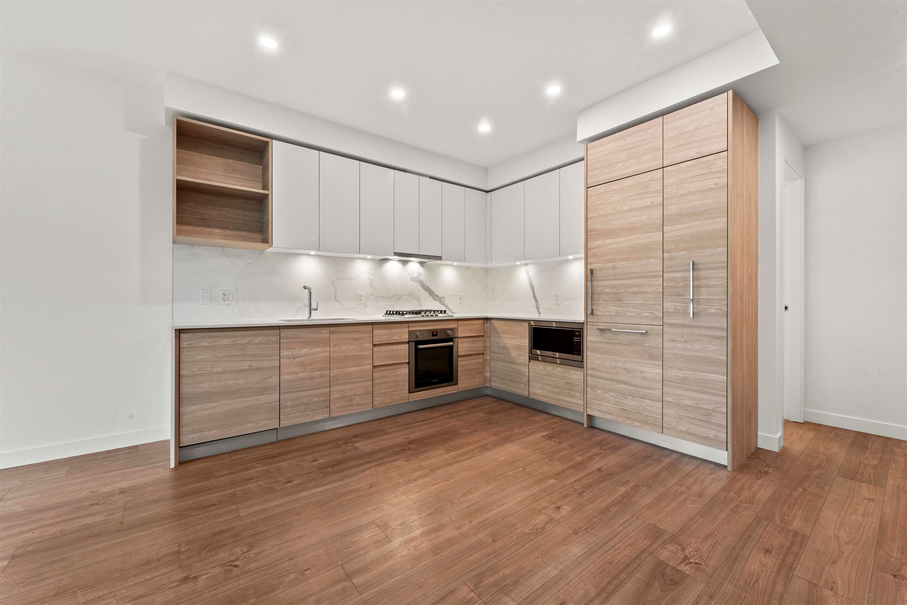 502 - 585 Austin Avenue, Coquitlam