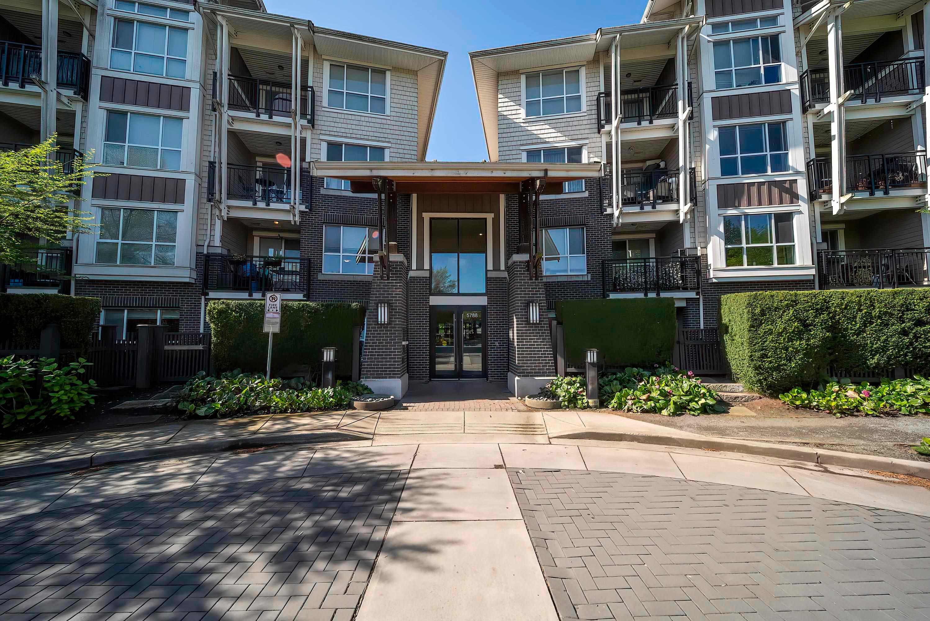 214 - 5788 Sidley Street, Burnaby