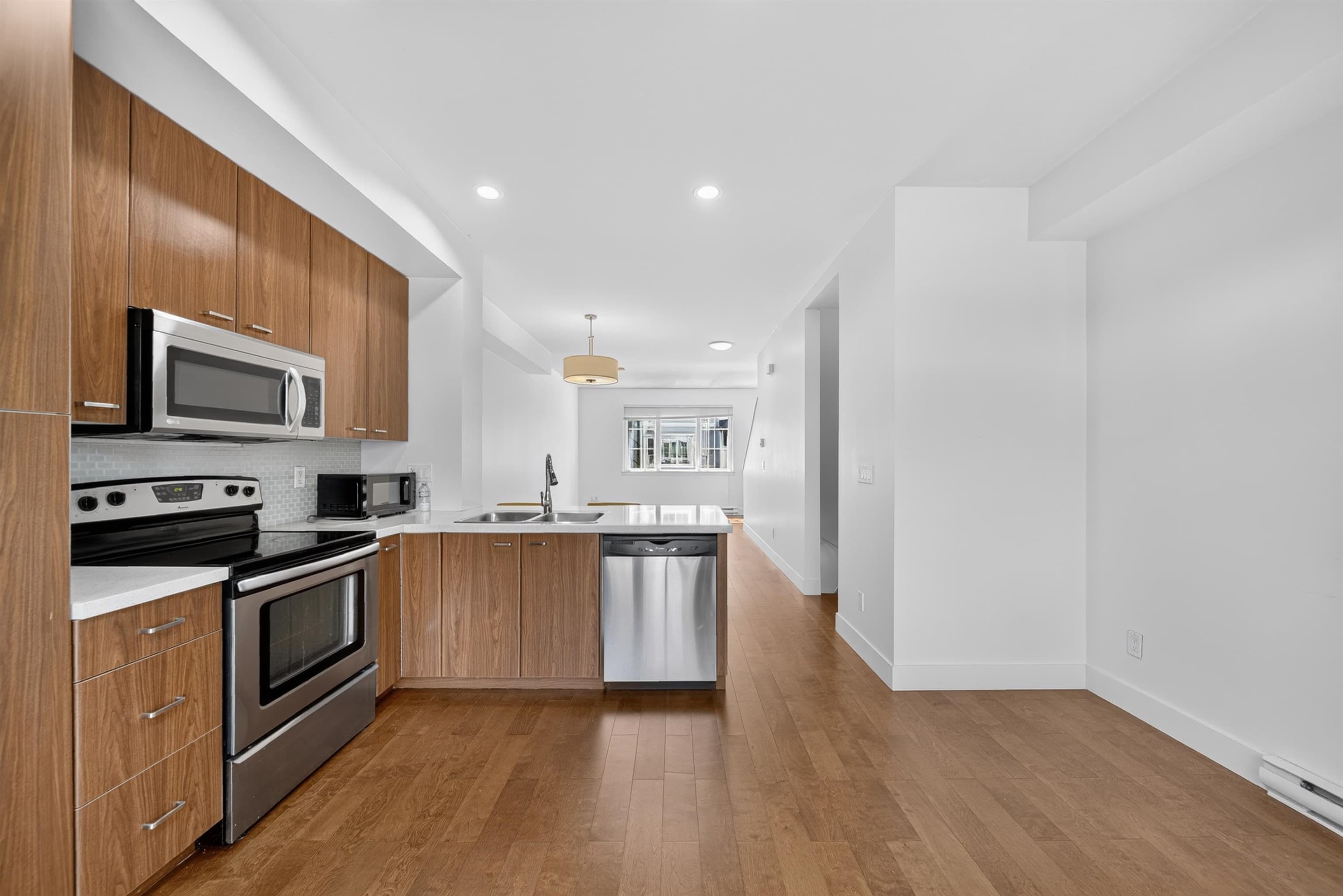 92 - 2450 161a Street, Surrey, V3S 8K4 — photo 4