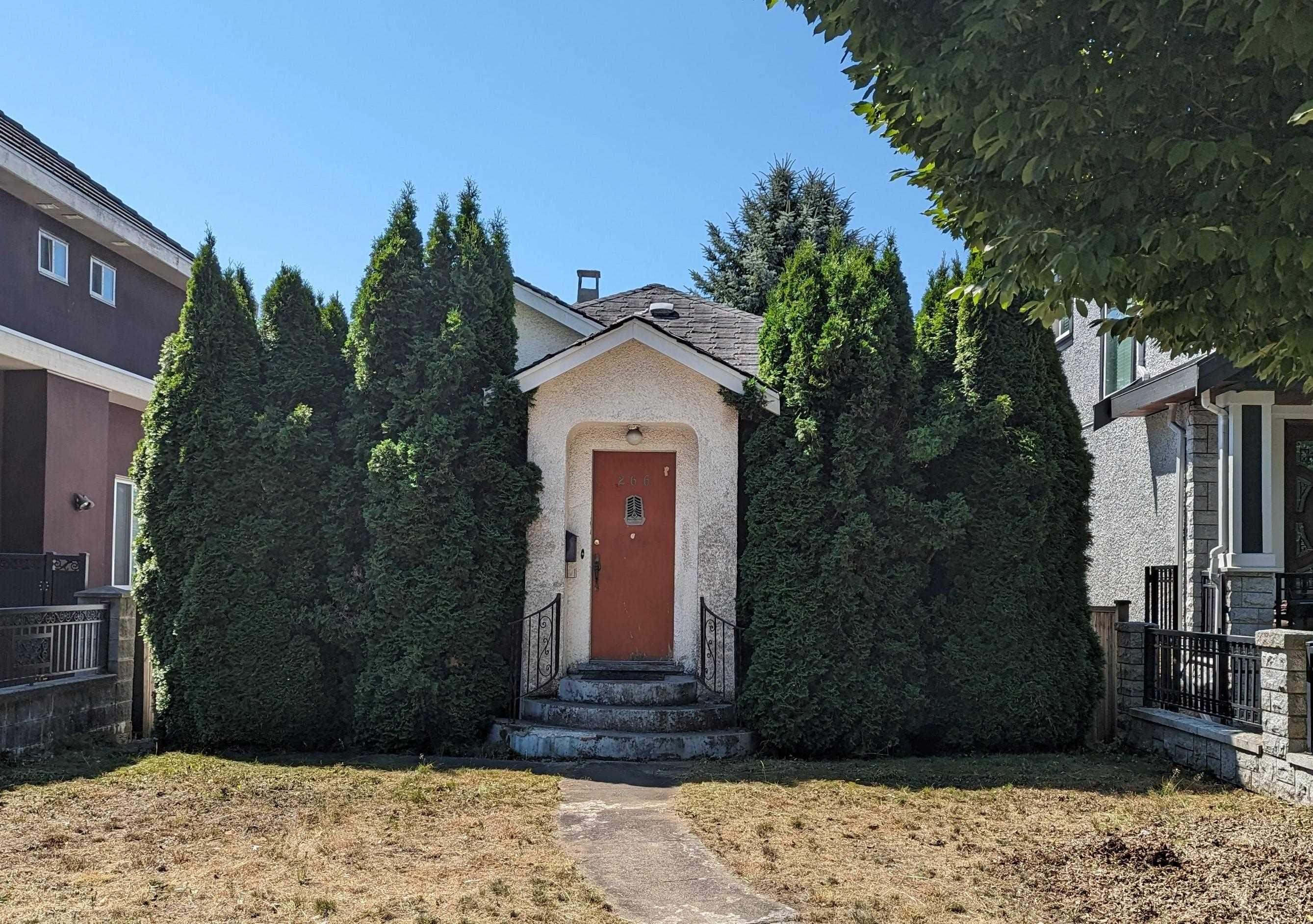 266 E 49th Avenue, Vancouver